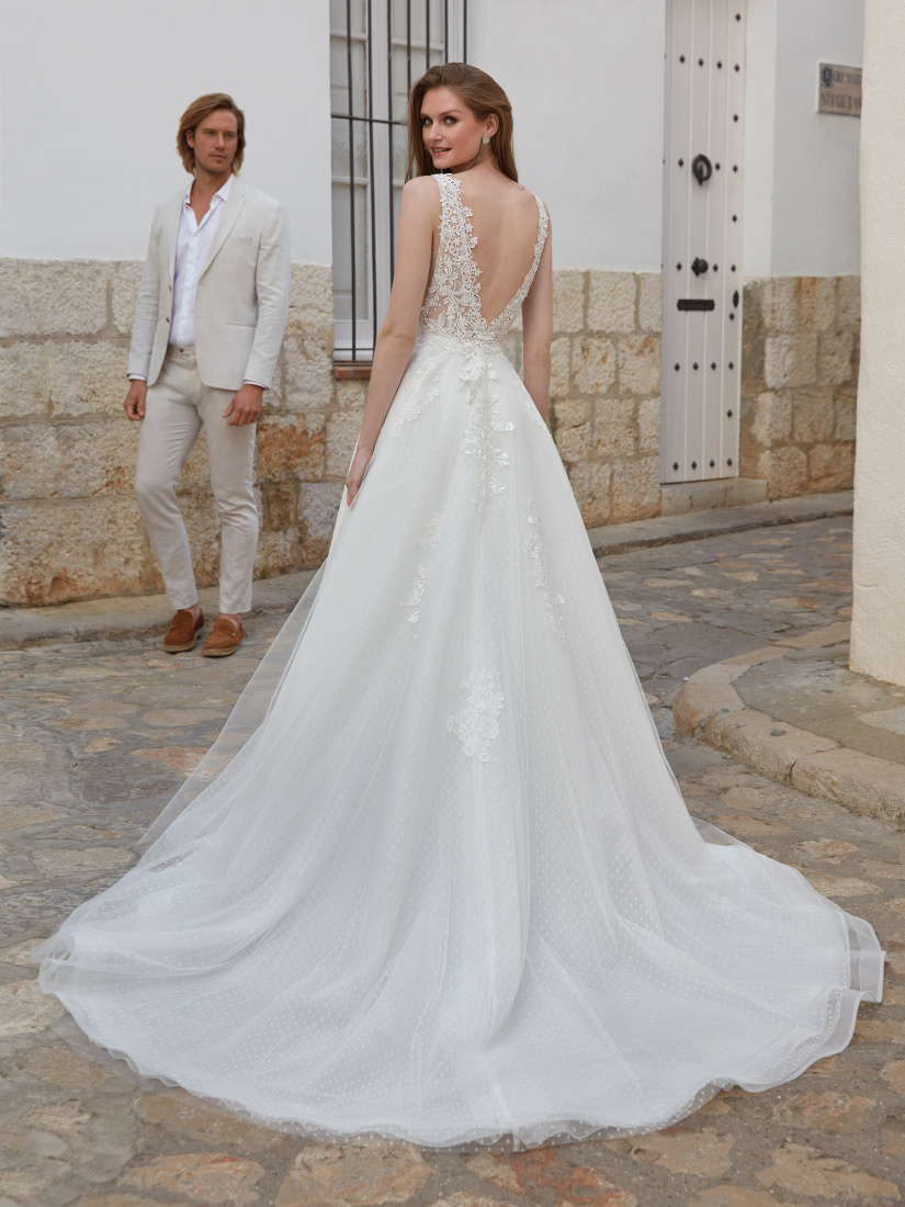 Novia D'Art AROA
