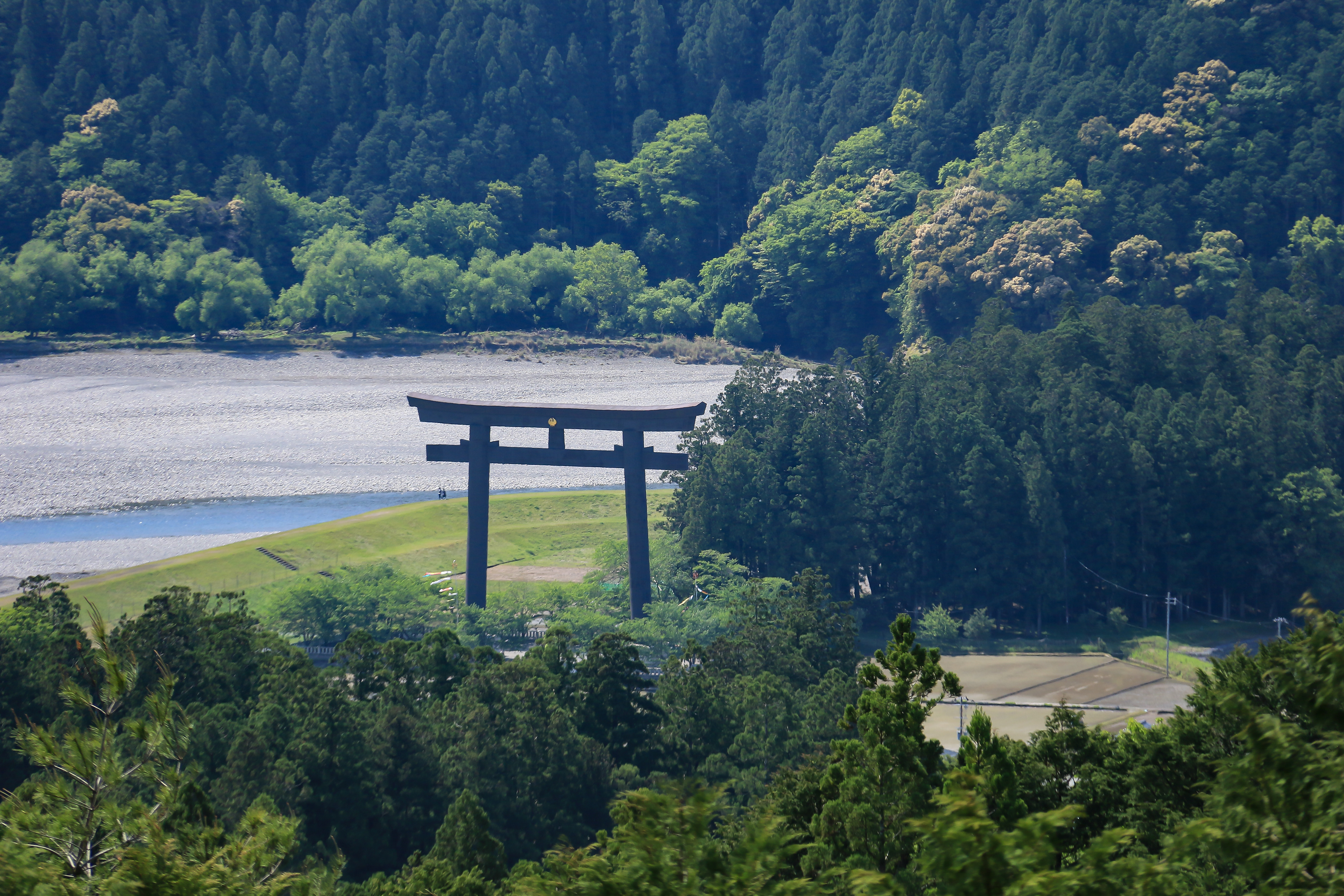 熊野神社本宮の大鳥居