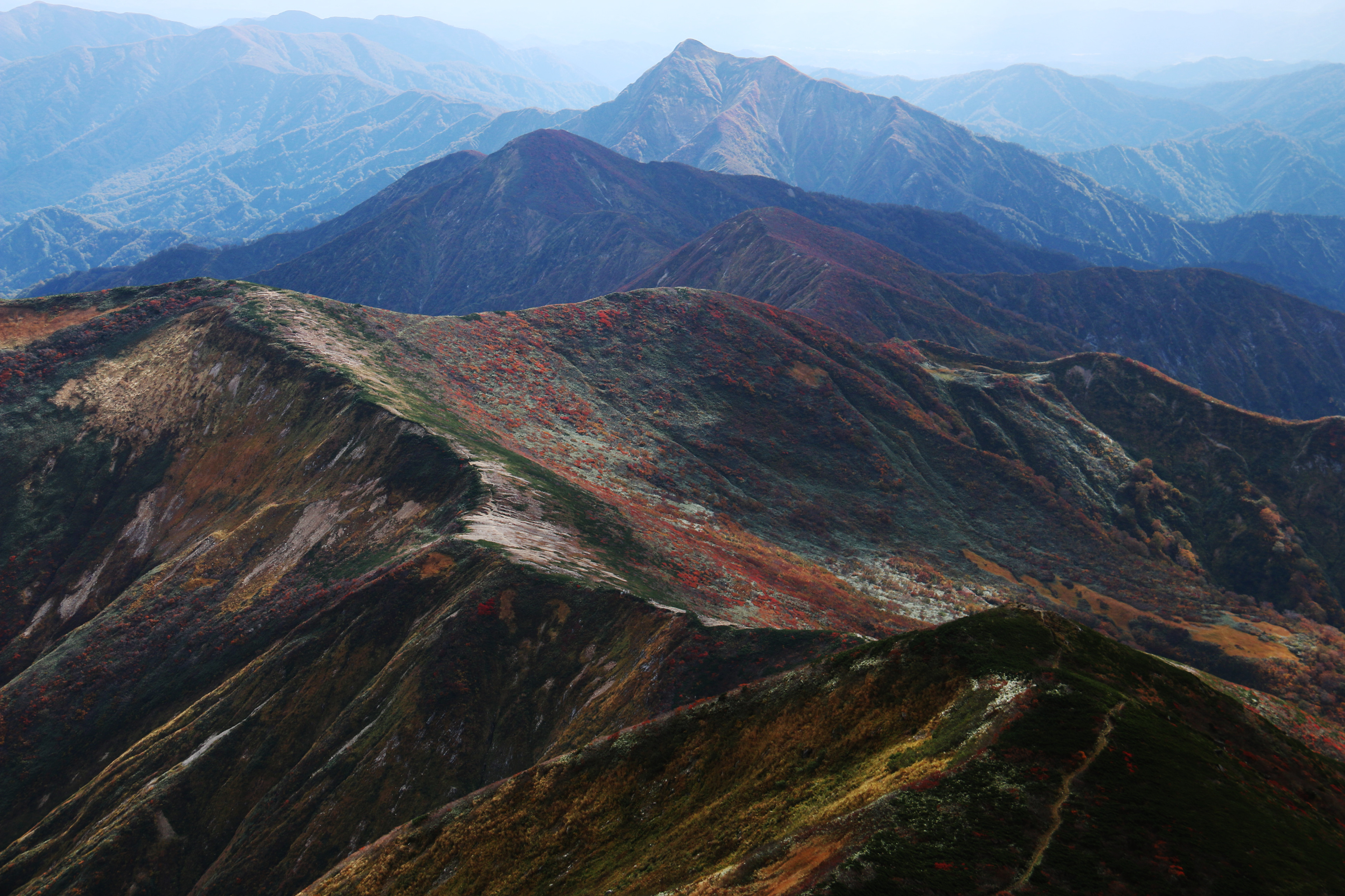 大朝日岳 山頂からの風景