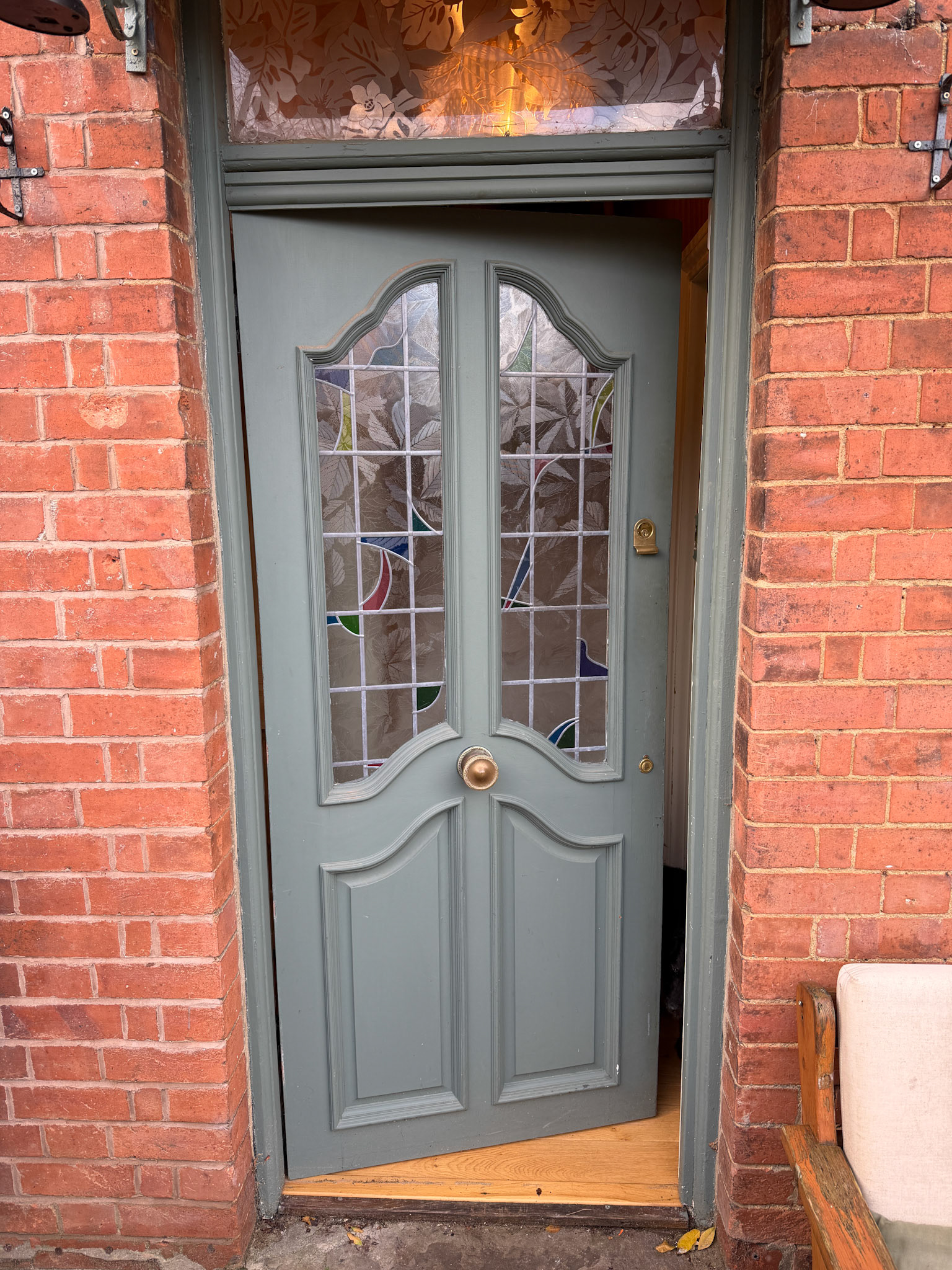Hanging new front door