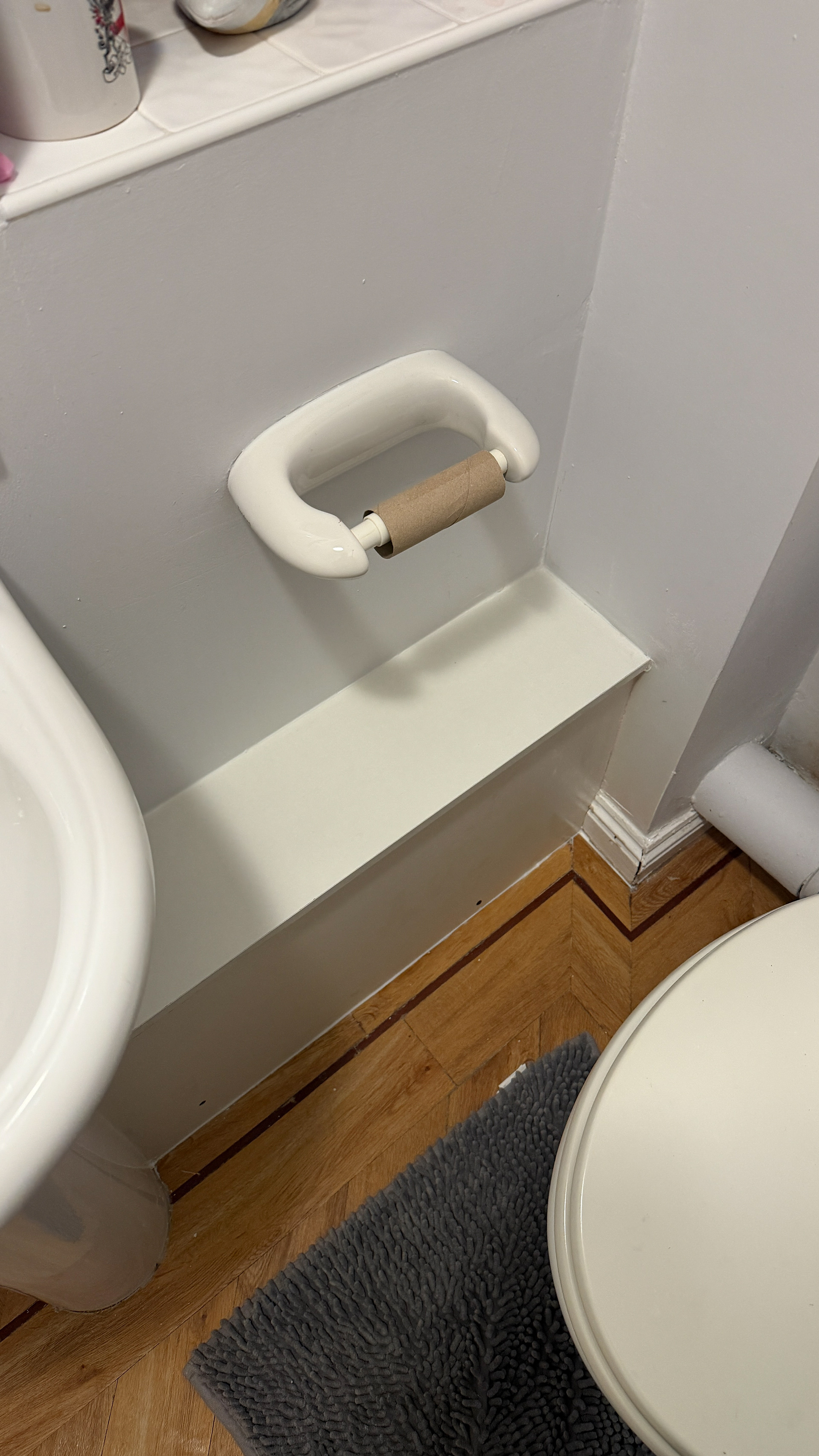 Toilet pipes boxing in