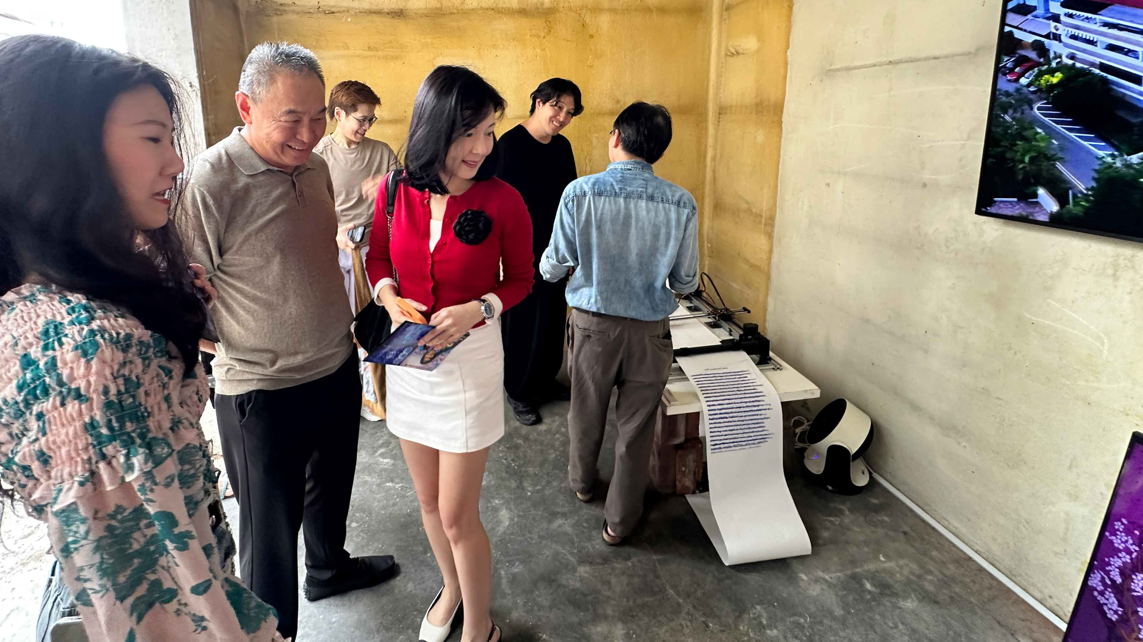 Artist Nozomu Kubota introduces his artwork "Self-Confessed-Critic"