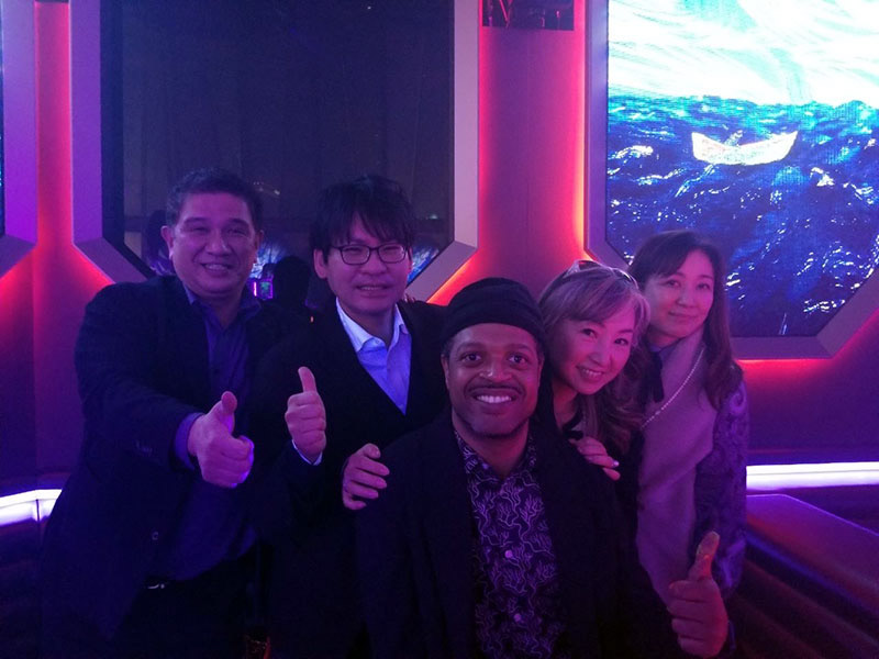 TheJayder with his collectors