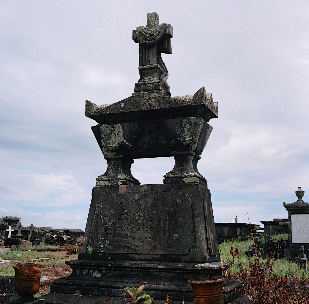 Extraordinary Quarantines No.40, Gicleé print, 20 x 20 inches, 2014