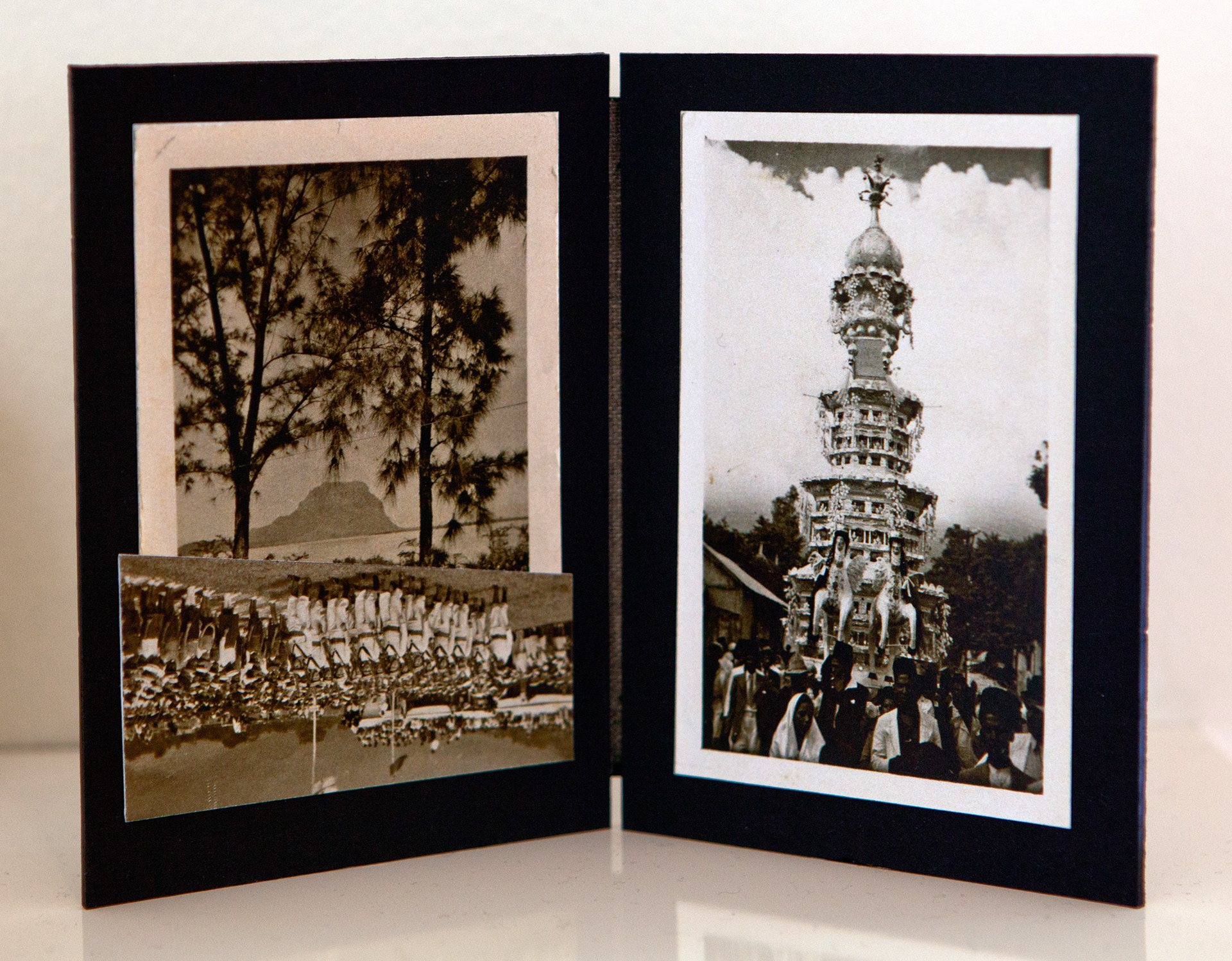 Faire Doa 7, Archival print, Card, Linen, 14cm x  20.5cm, 2018