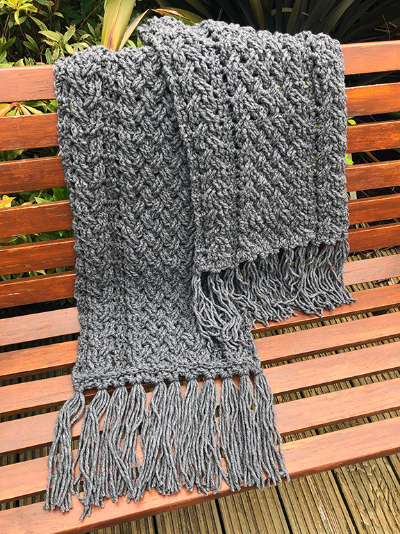 Chunky Celtic weave scarf workshop