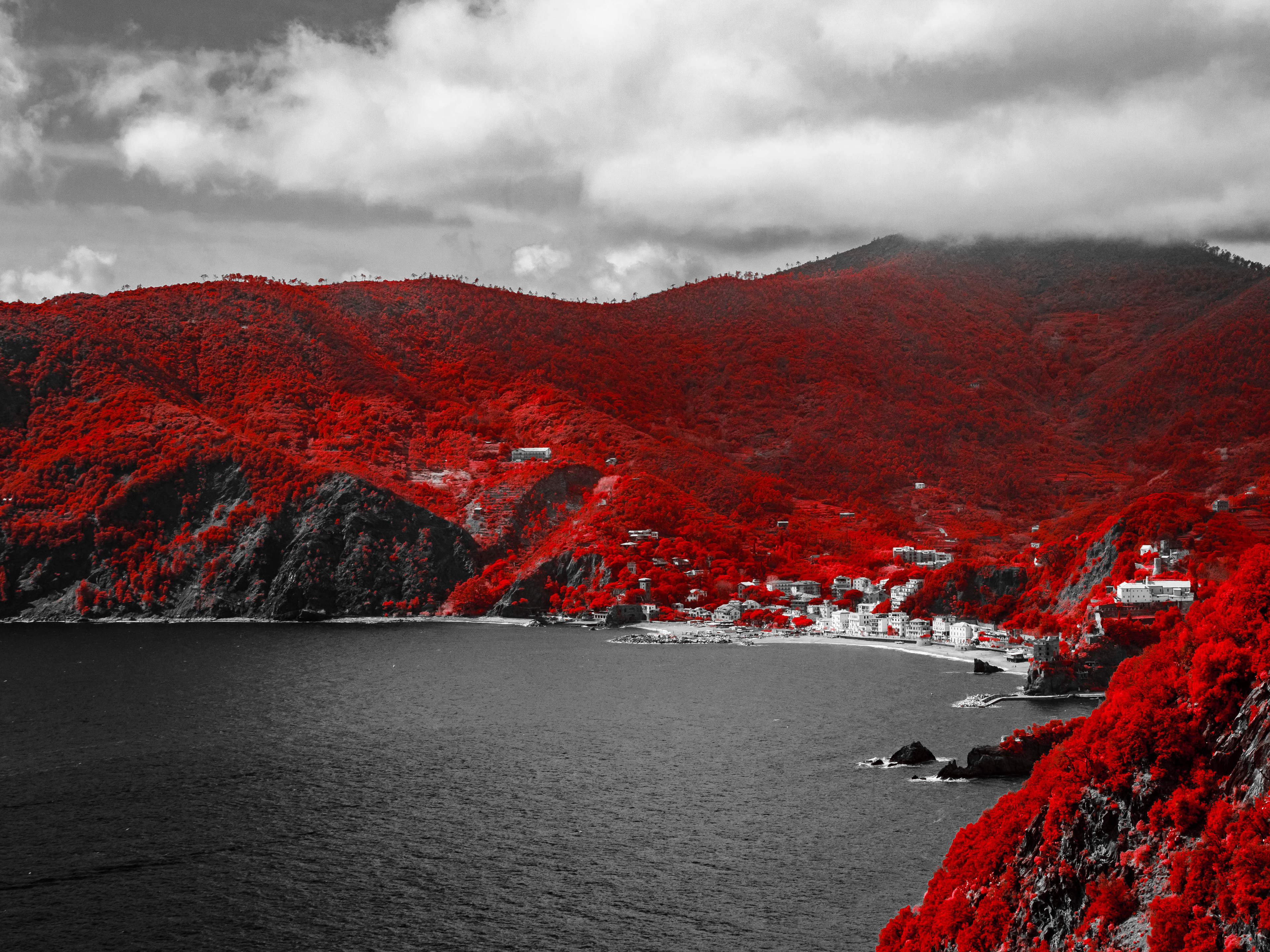 Monterosso al Mare. 590nm infrared.