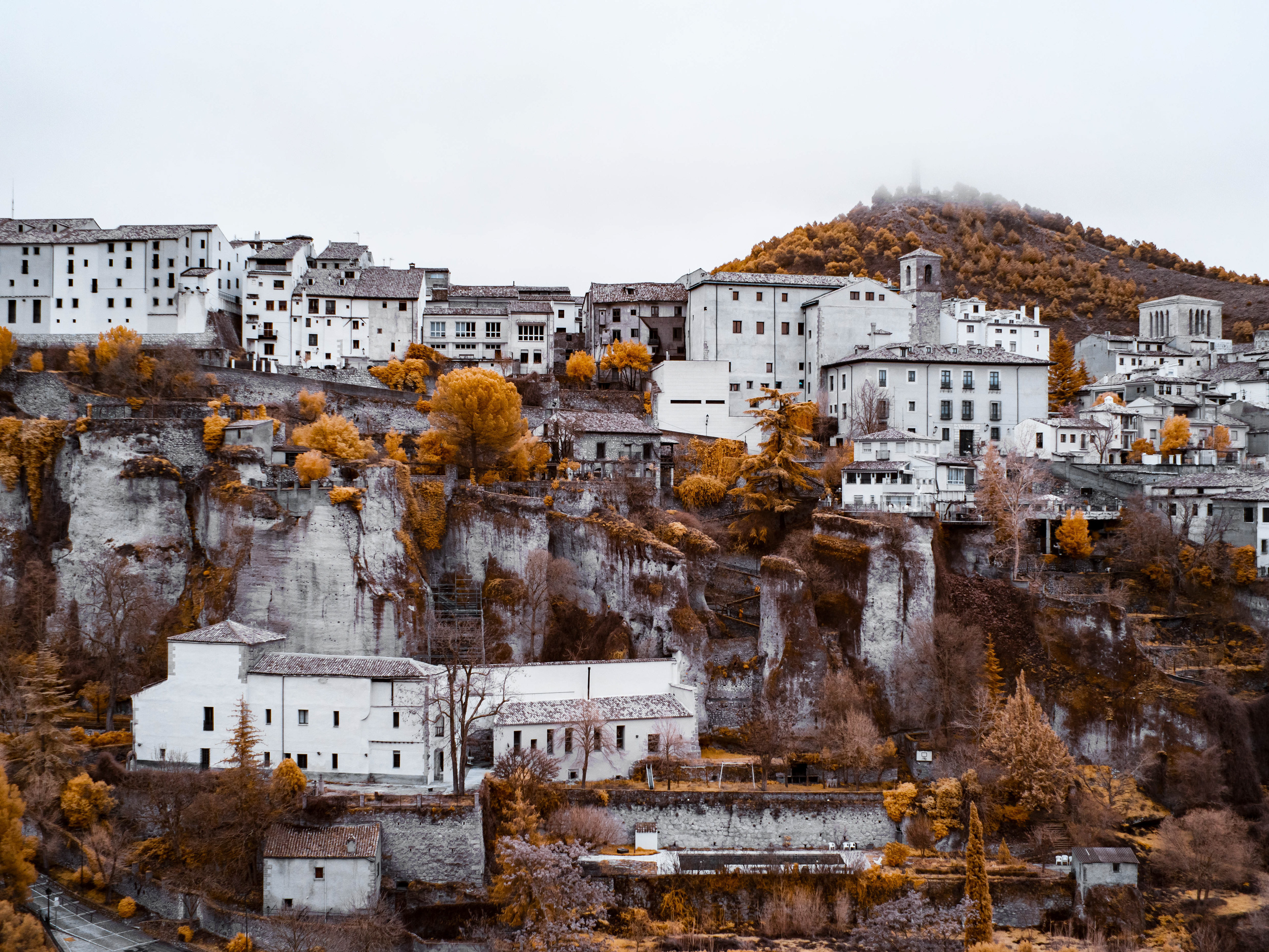 Cuenca. 590nm infrared.