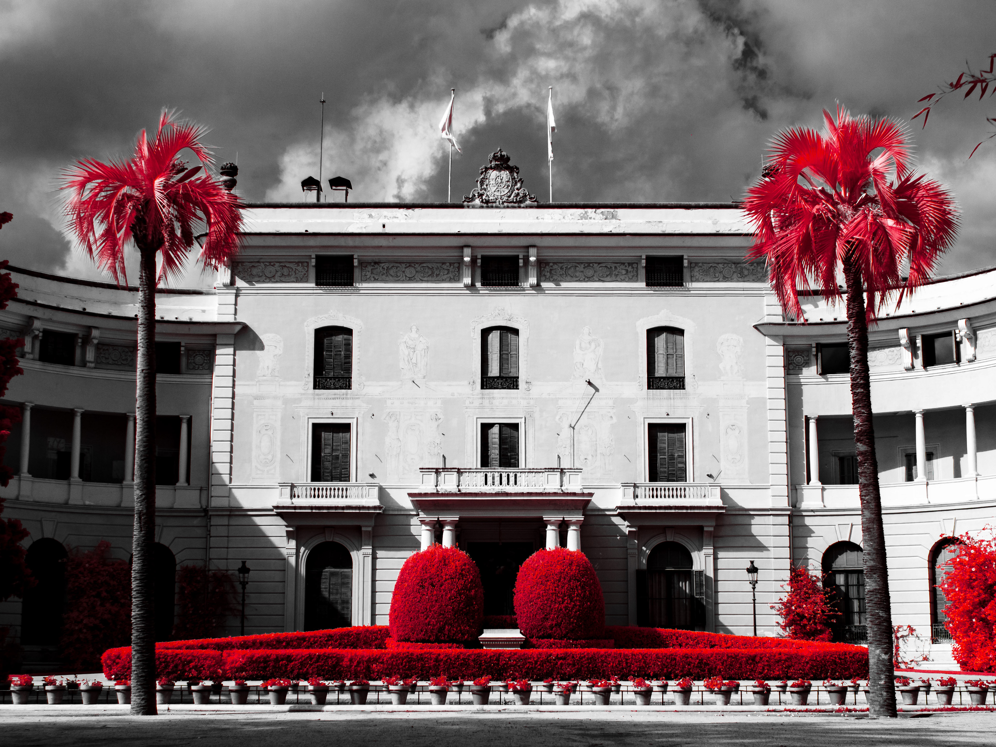 Barcelona. 590nm infrared.