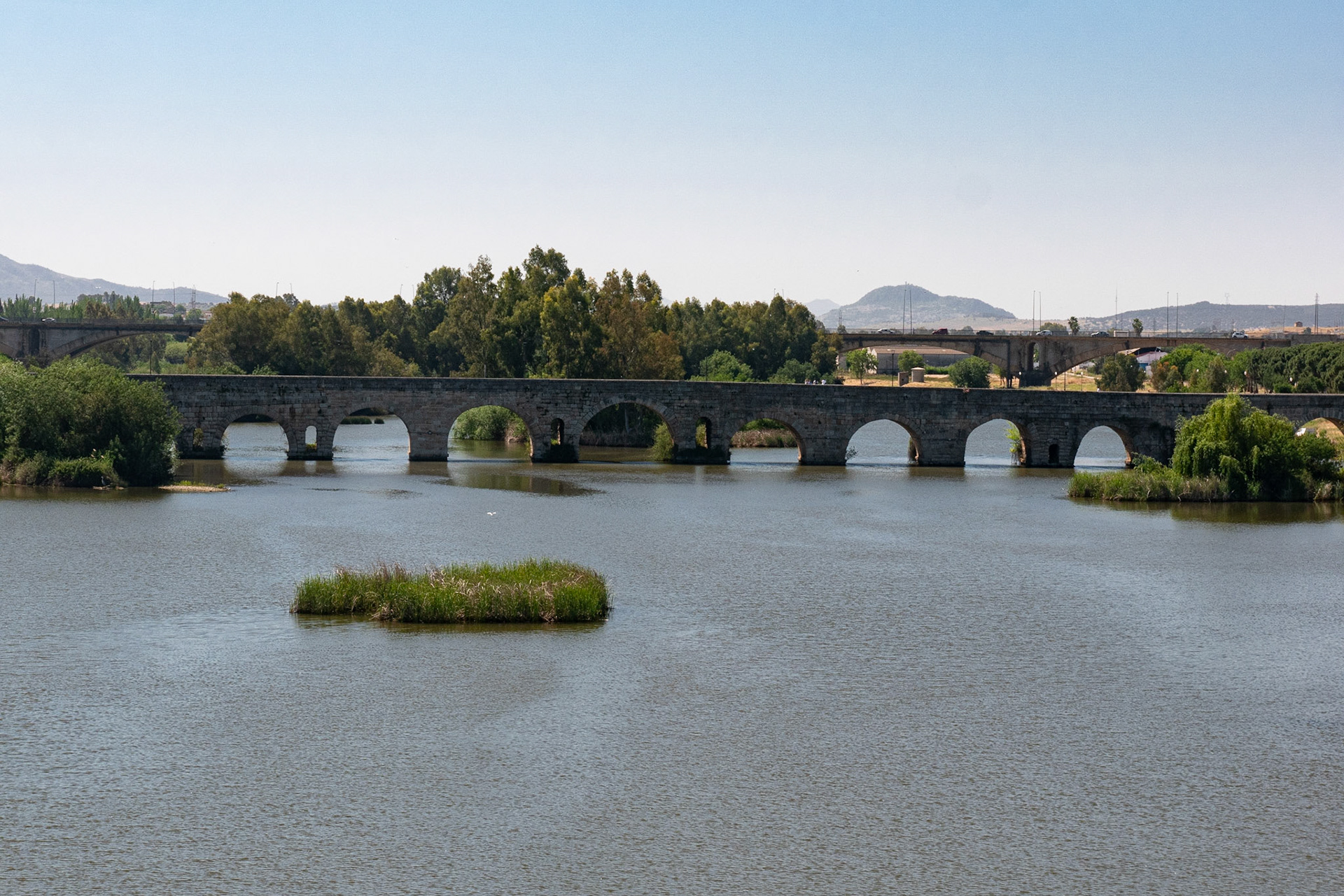 Merida : Roman bridge across the Rio Guadiana