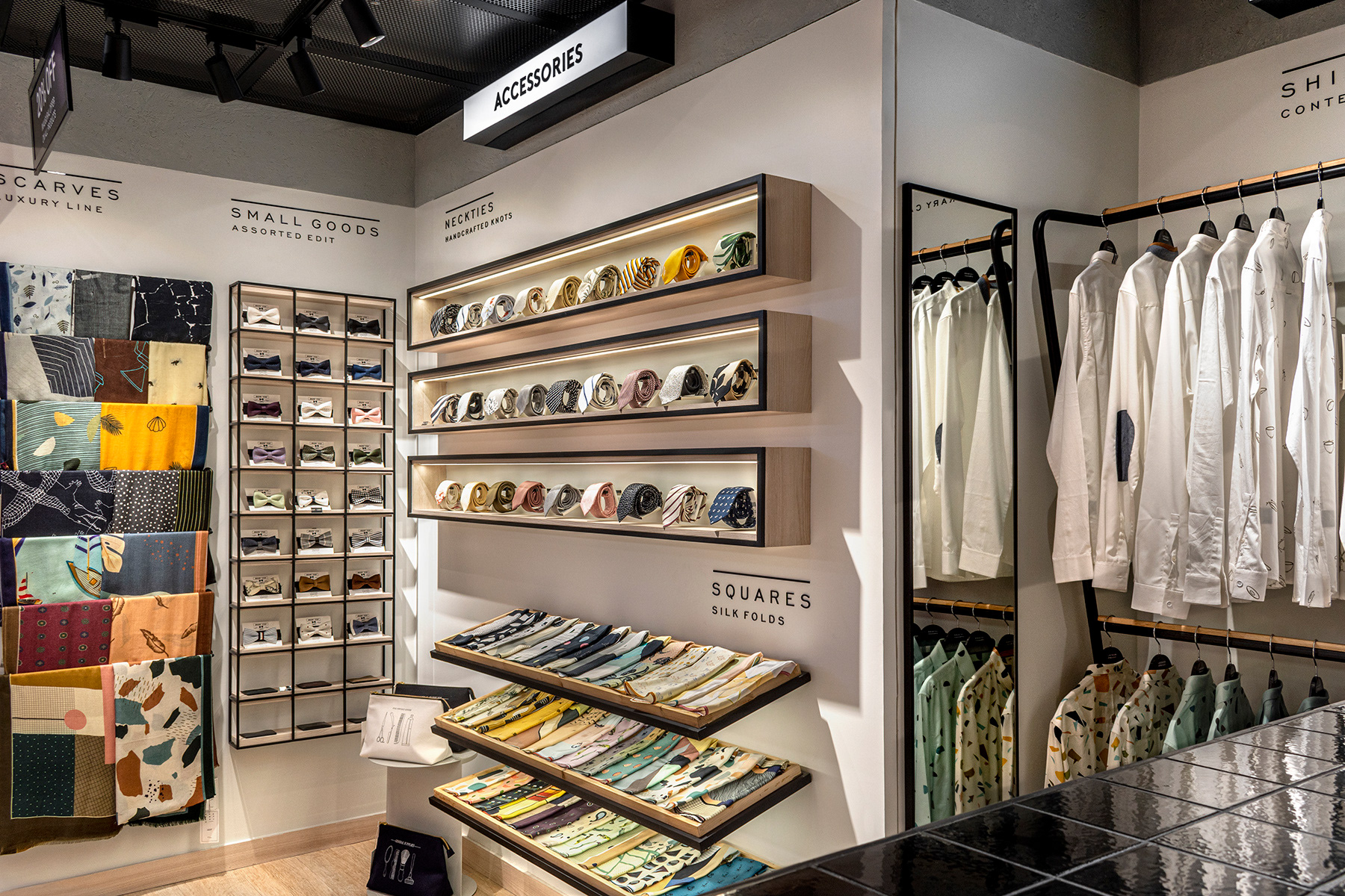 Lacquere Embassy Store, New Delhi, 2020