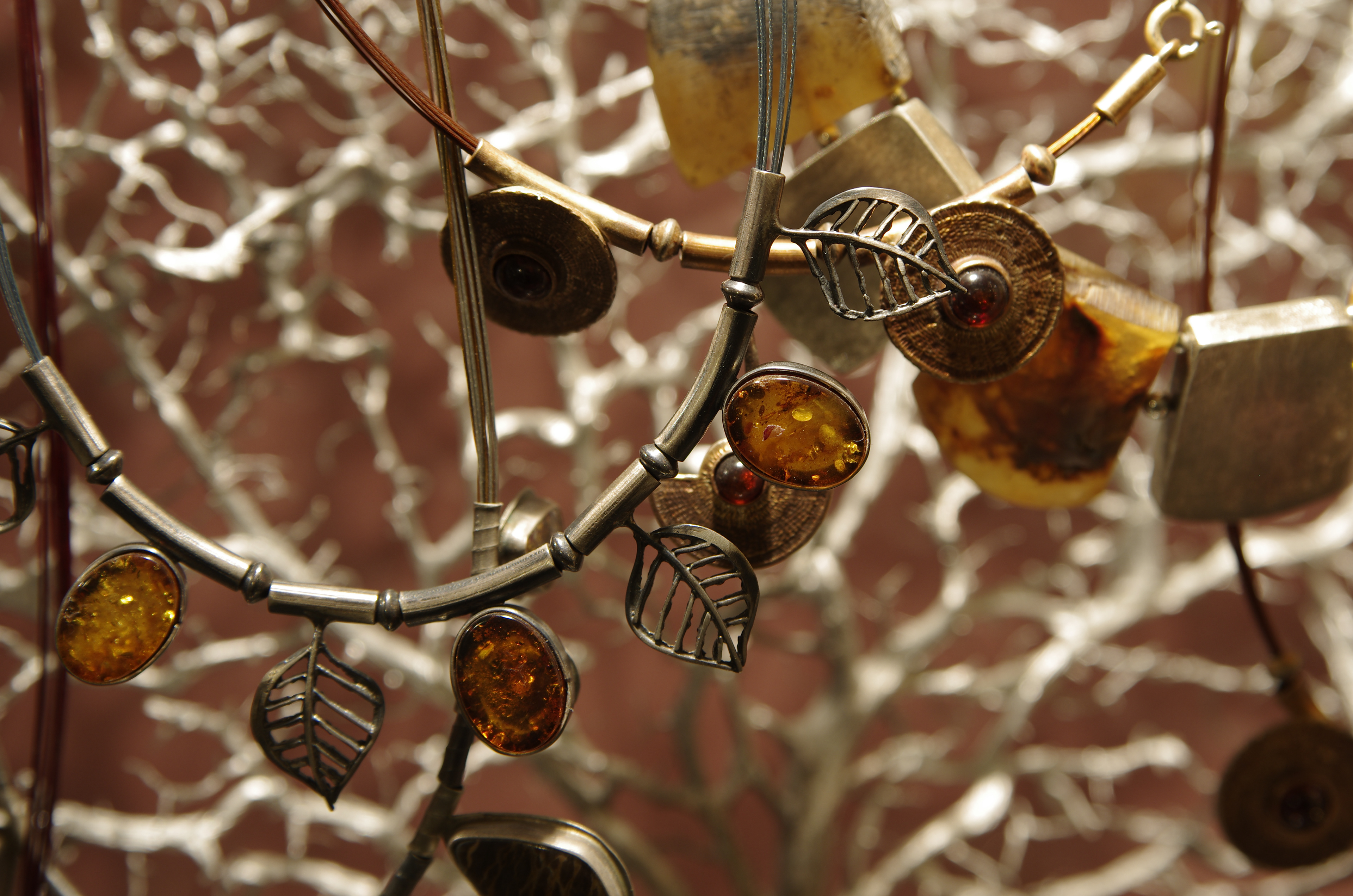 naszyjnik srebrny z bursztynem