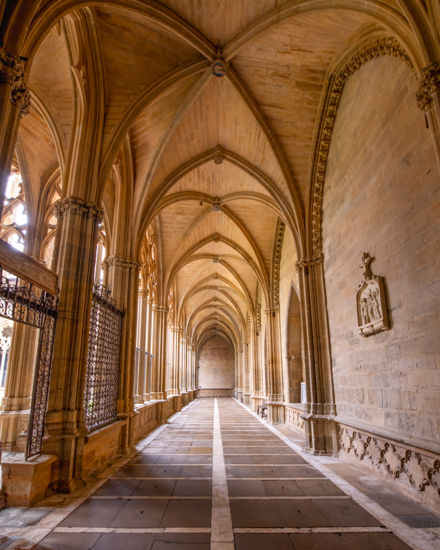 Cloister at Catedral Metropolitana de Santa María la Real de Pamplona - - Pamplona, Navarra, Spain