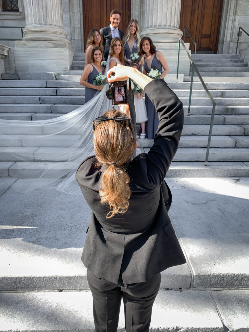 Wedding shoot outside the Montréal Museum of Fine Arts.