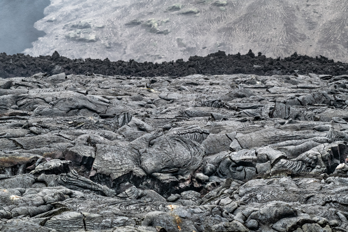 Fresh (and still very warm) lava in the Nátthagi lava field -  Route C - Fagradalsfjall volcano, Reykjanes peninsula, Iceland