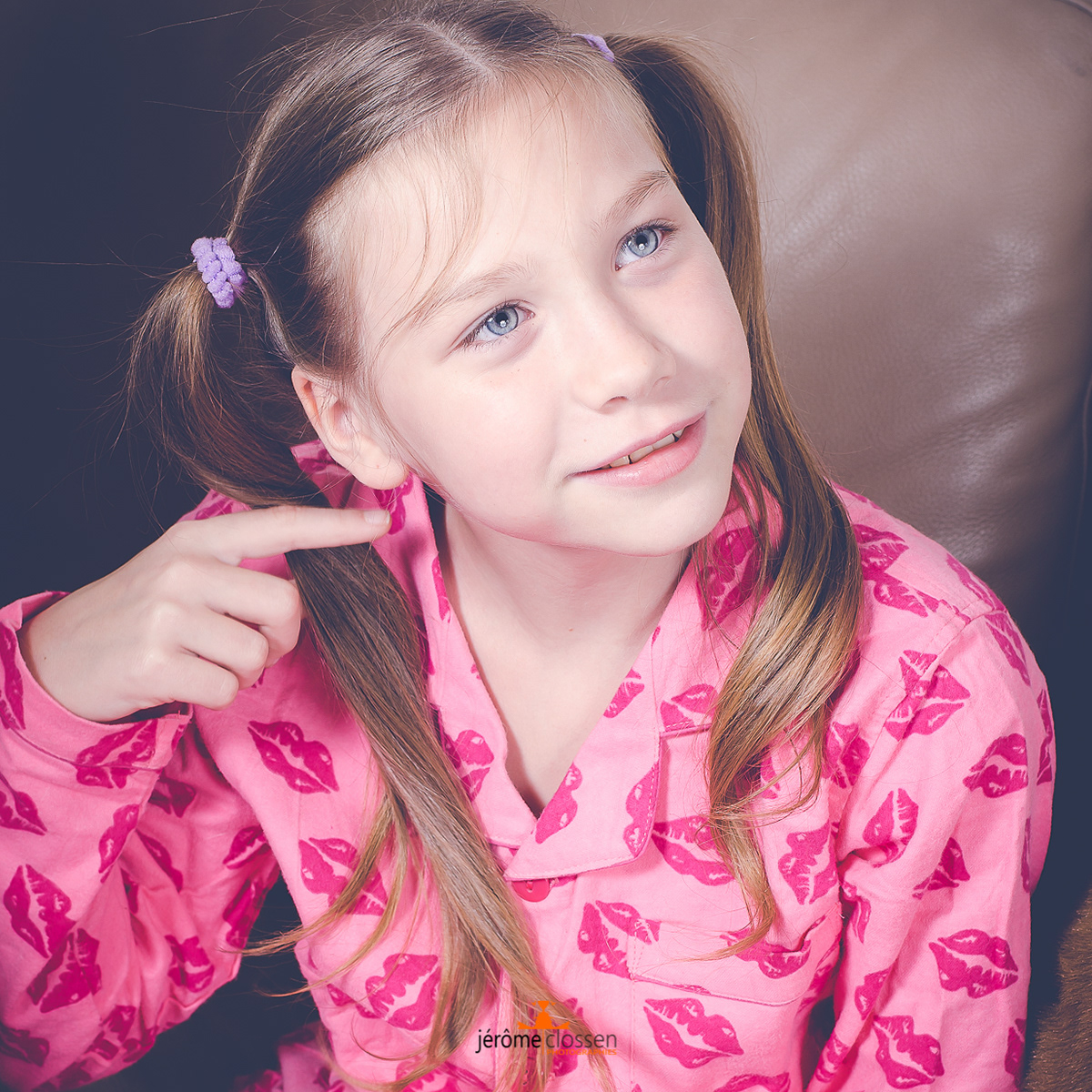 portrait / enfant / studio / regard