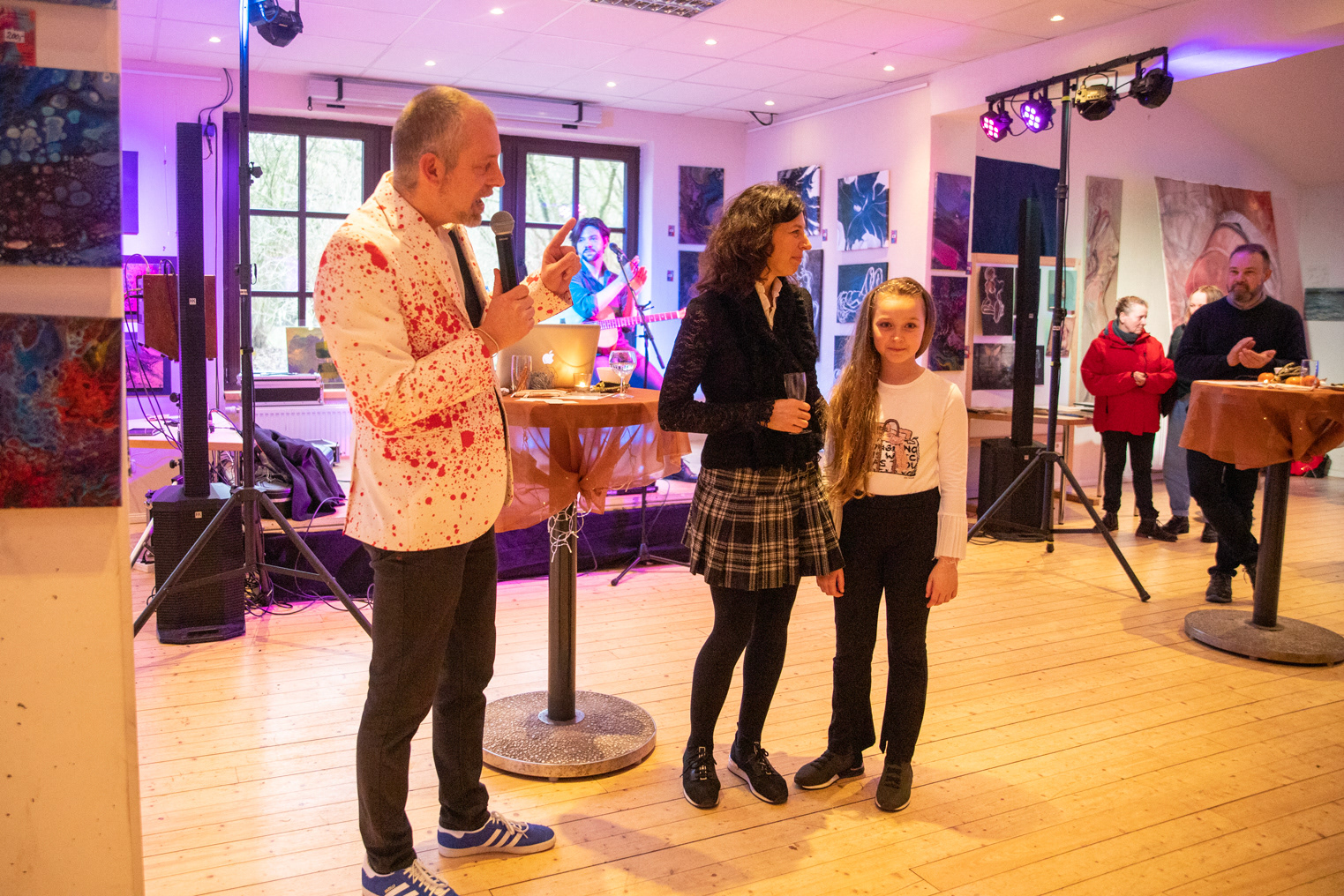 @Wulf_Dominicus and @Besa_von_Jakobs