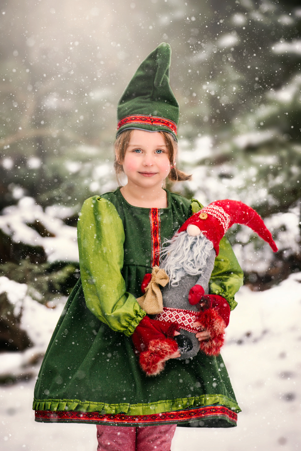 xmas Elf Maya