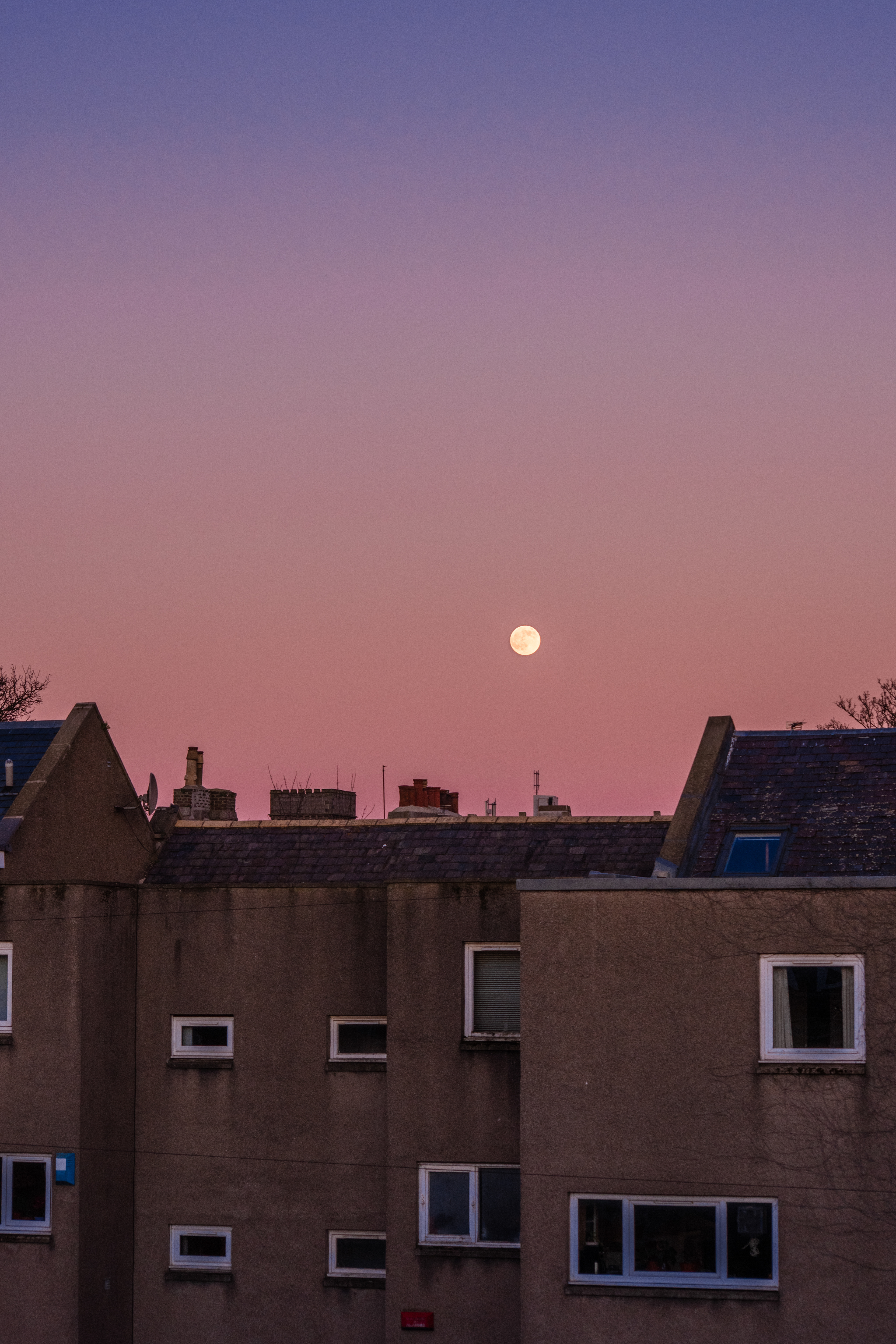 Moon over Aberdeen City, January 2022