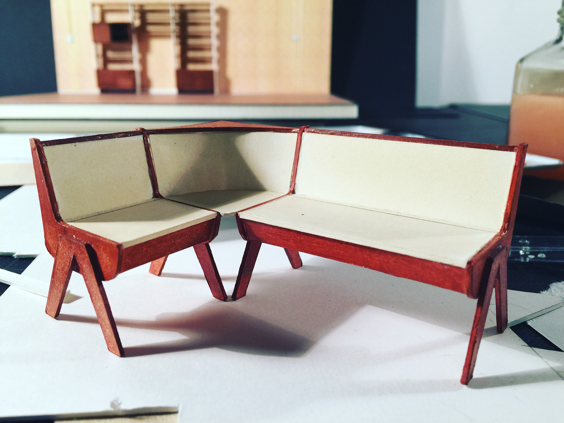 In Zeiten des abnehmenden Lichts - Modell - Möbel