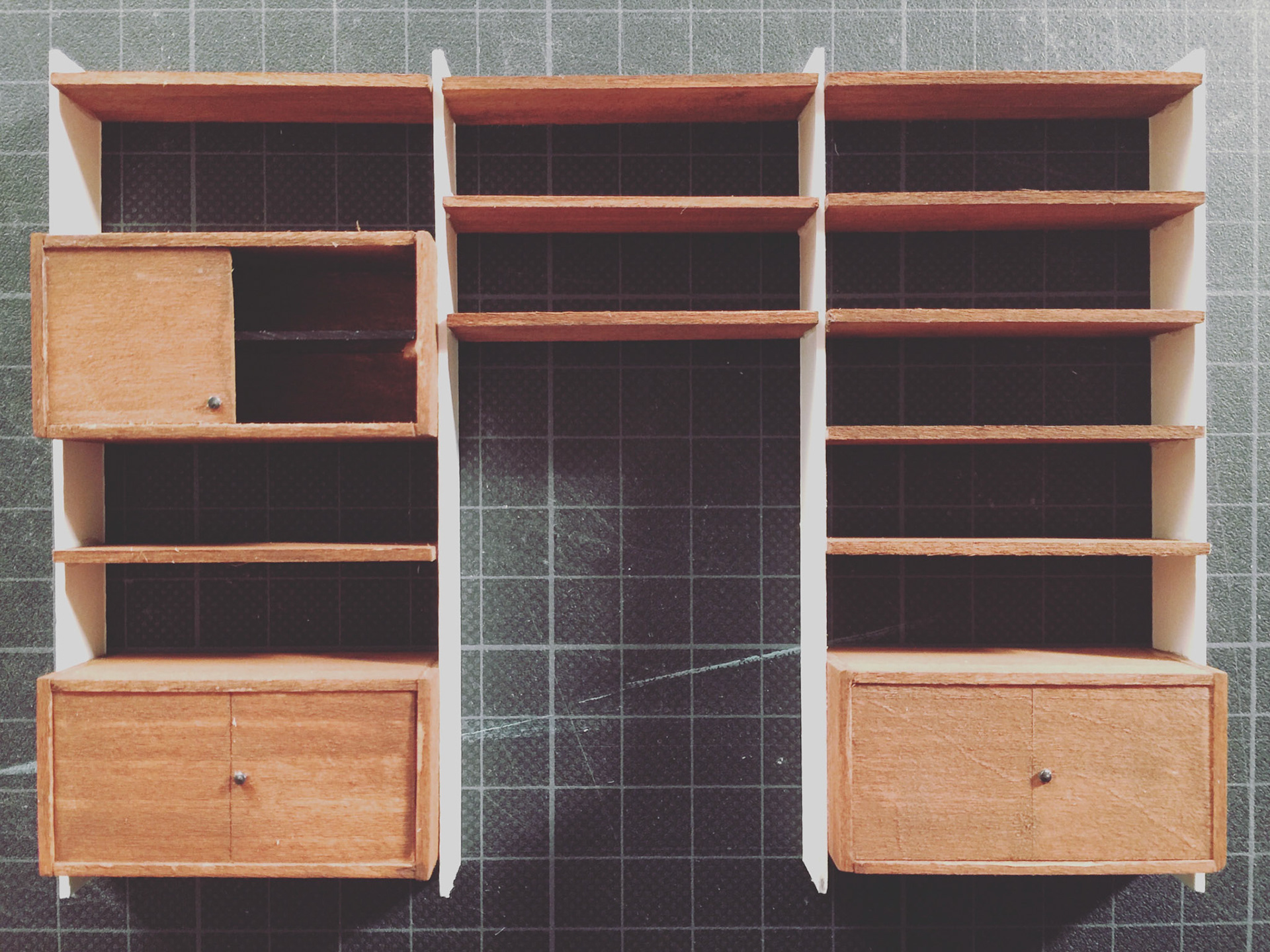 In Zeiten des abnehmenden Lichts - Modell - Möbel