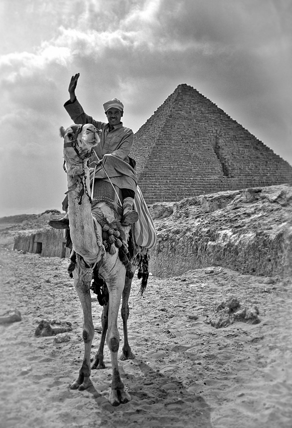 Journey to Pyramids, Giza