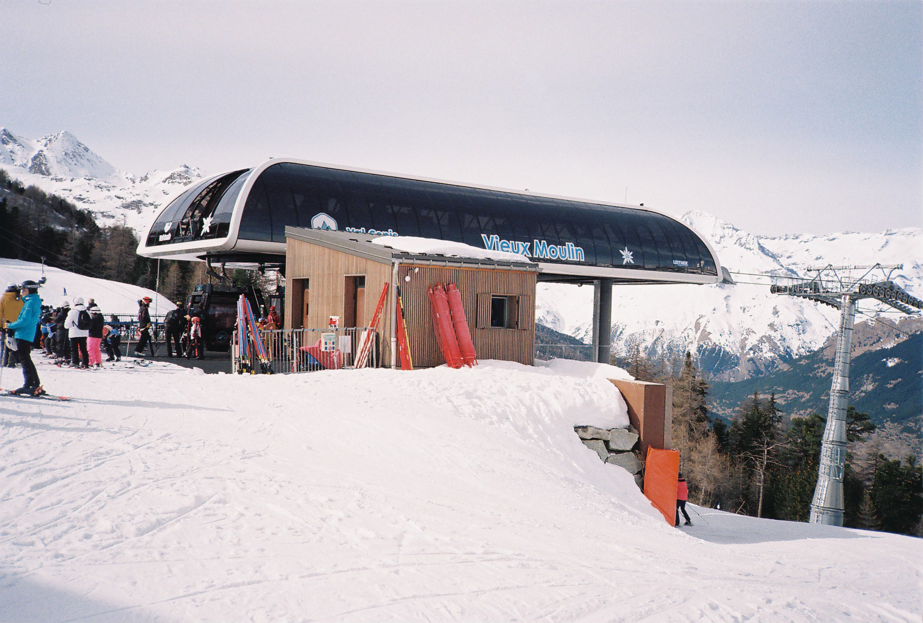 Olympus XA - Kodak Gold 200 (3)