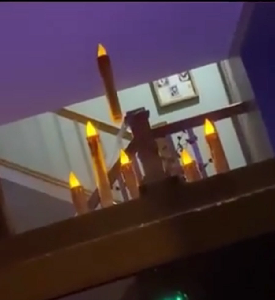 Floating Candles Prop (2018)