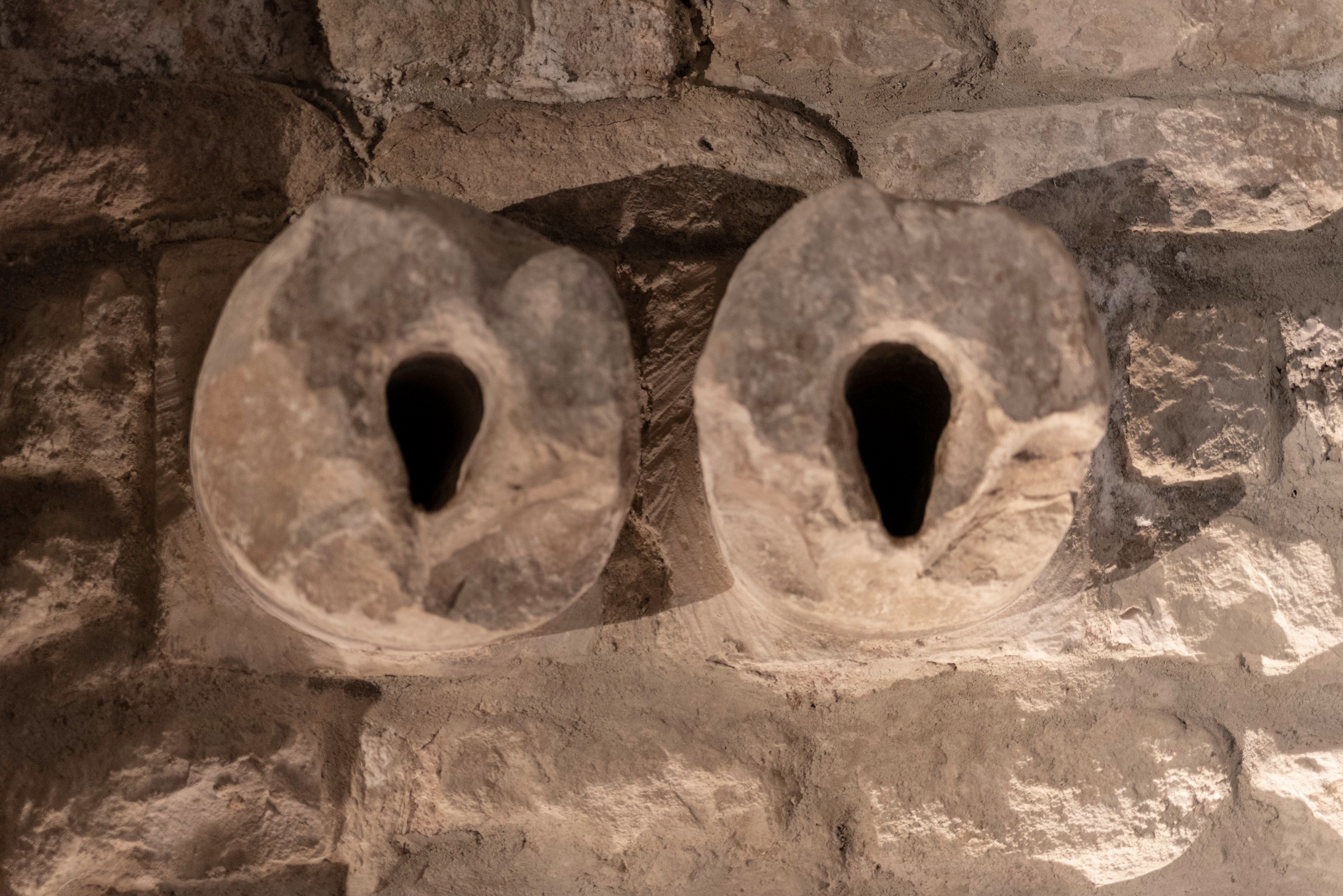 Deux bouche d'arrivée d'eau