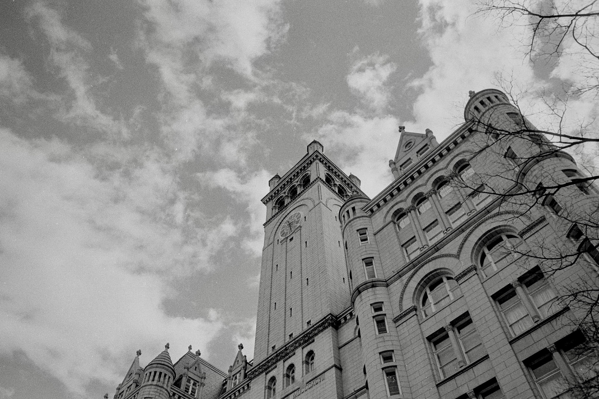 Nikon FM | Kentmere 100 , +1 dev