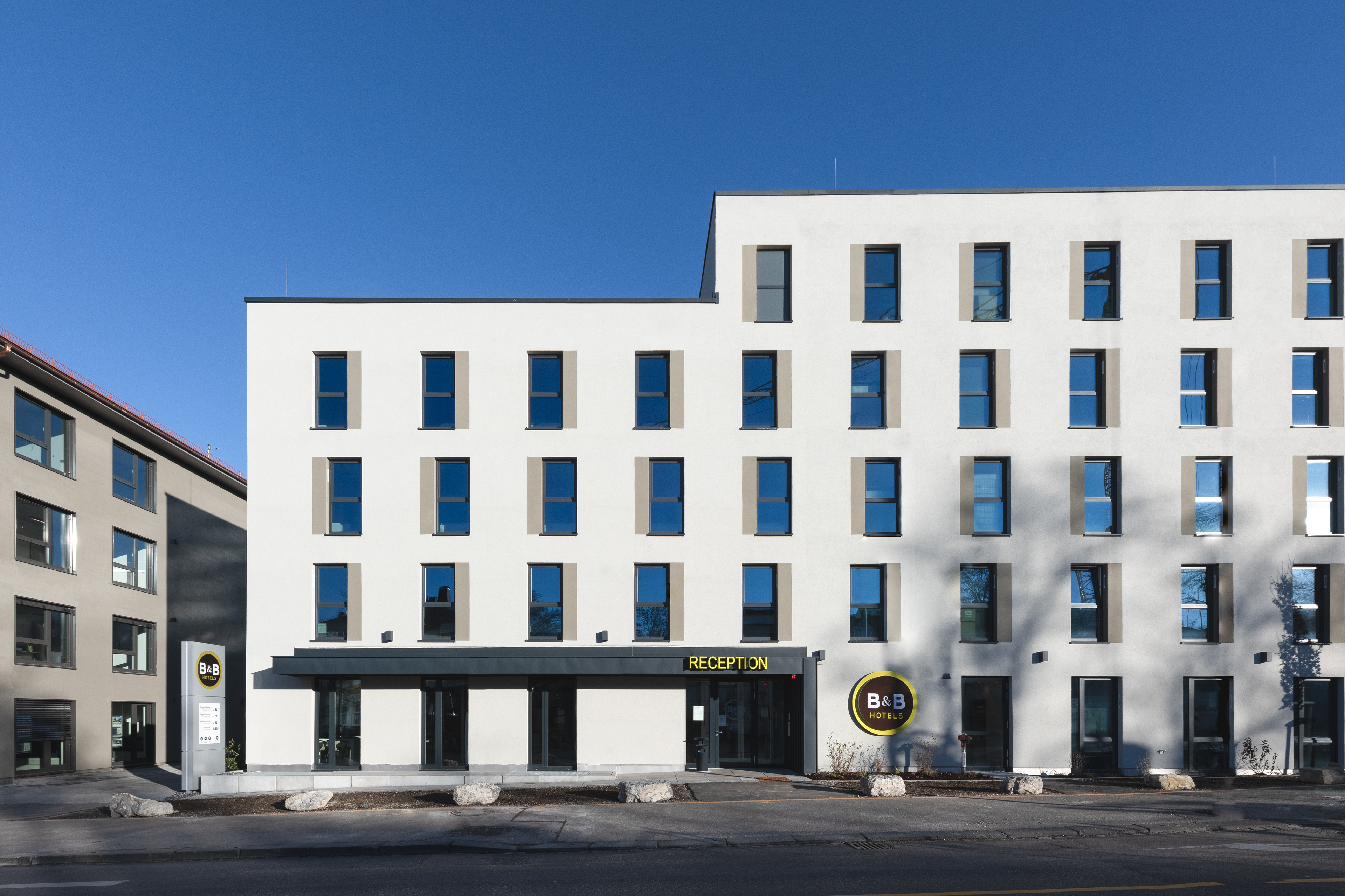 B&B Hotel Kempten Straßenansicht