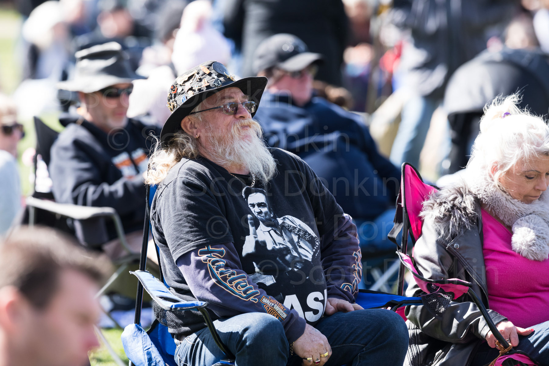 THE ENTRANCE, NSW, AUSTRALIA - 11 August 2019: Crowds filled Memorial Park to capacity for the free Country Music Festival to watch headline acts including Amber Lawrence, Sunny Cowgirls and The Viper Creek Band.
