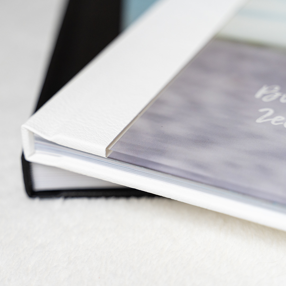 #PersonalizedPhotoAlbums, #PersonalizedGifts, #Luxuryphotobook, #modelbook, #photobooks #photoandgraphicstudio