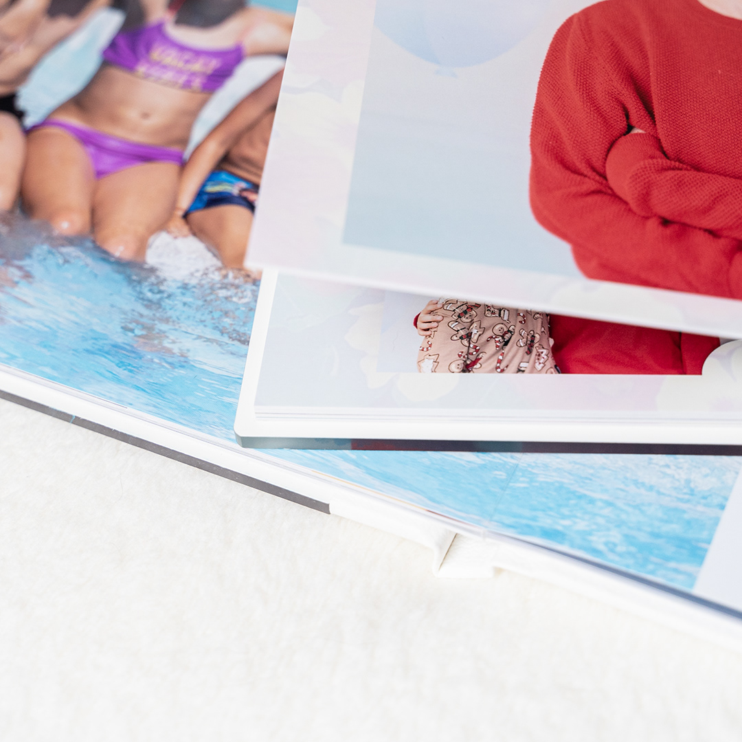 #PersonalizedPhotoAlbums, #PersonalizedGifts, #Luxuryphotobook, #modelbook, #photobooks #photoandgraphicstudio