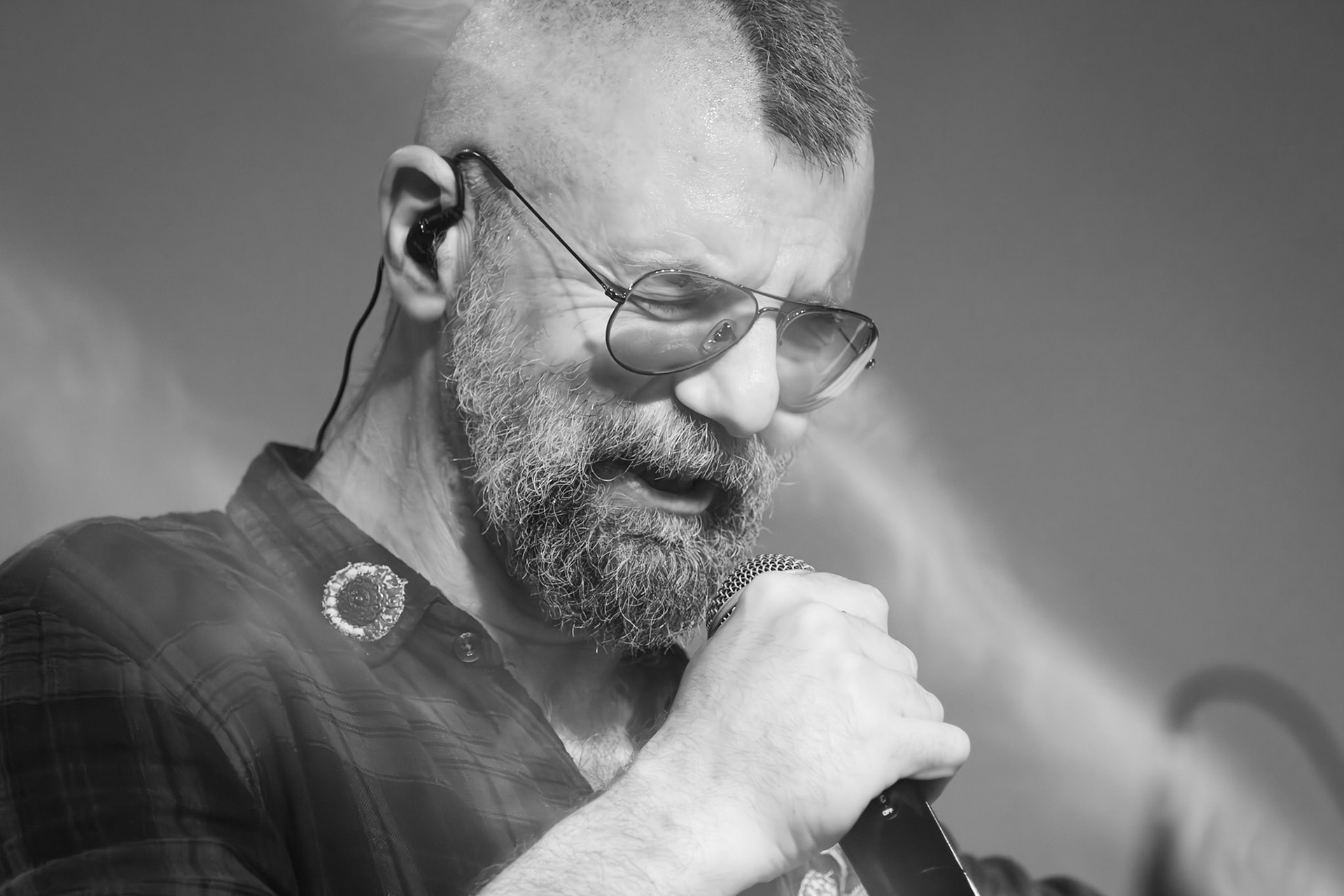 La band Bepi and the Prismas live in concerto.