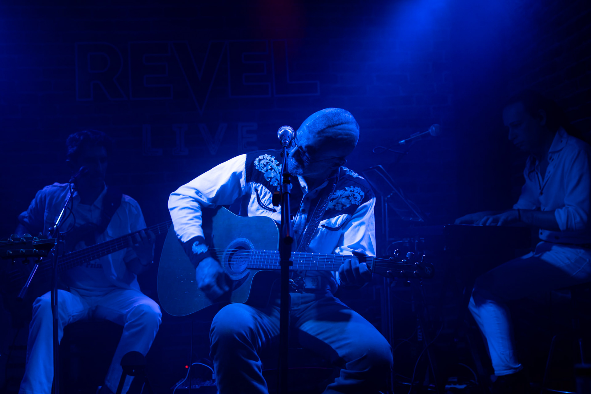 La band Bepi and the Prismas live in concerto.