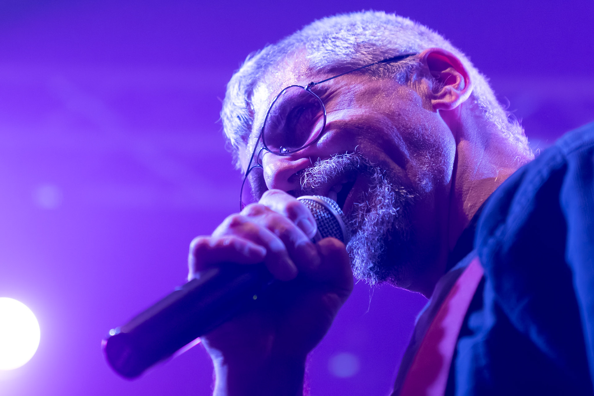 La band Bepi and the Prismas live in concerto.