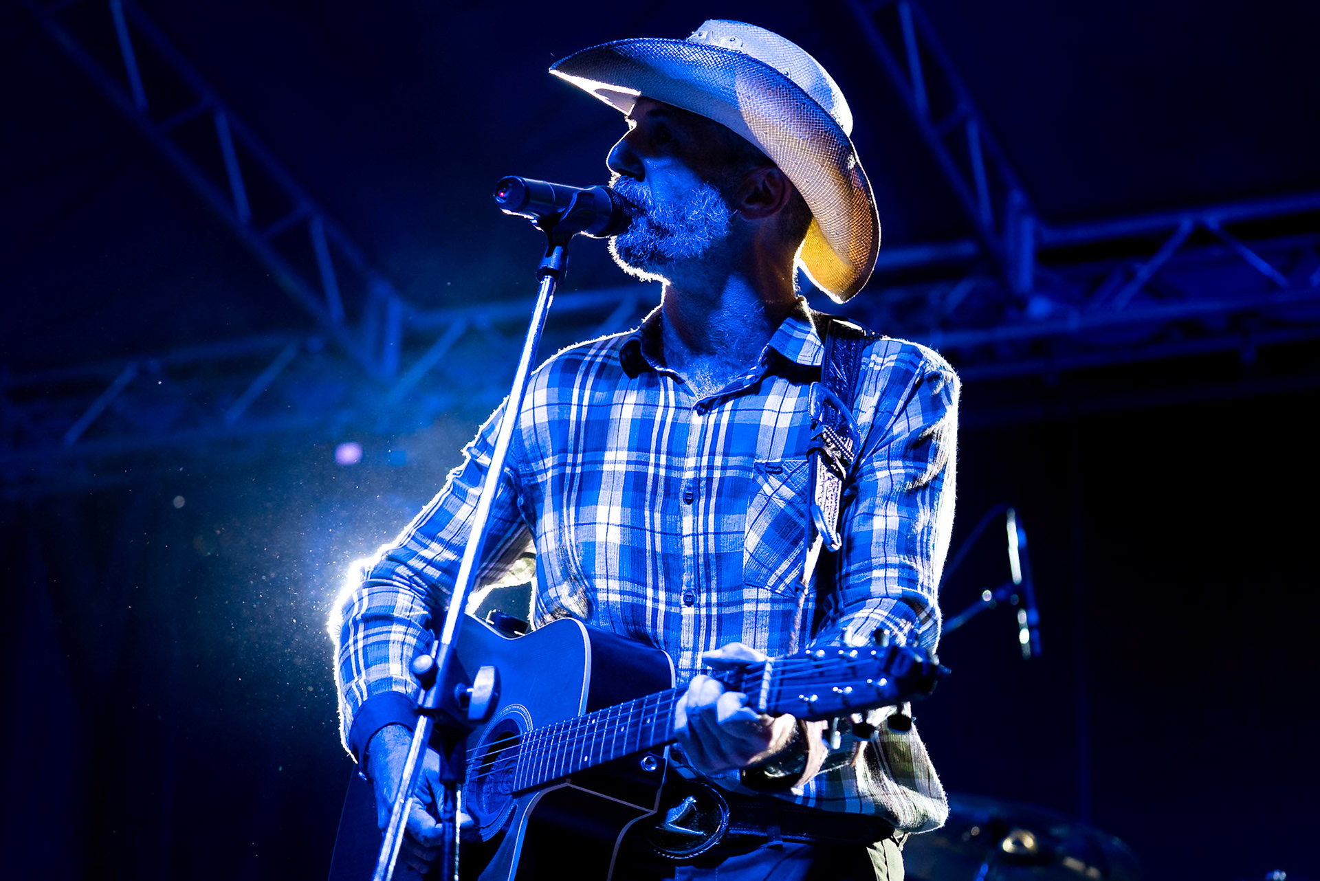 La band Bepi and the Prismas live in concerto.