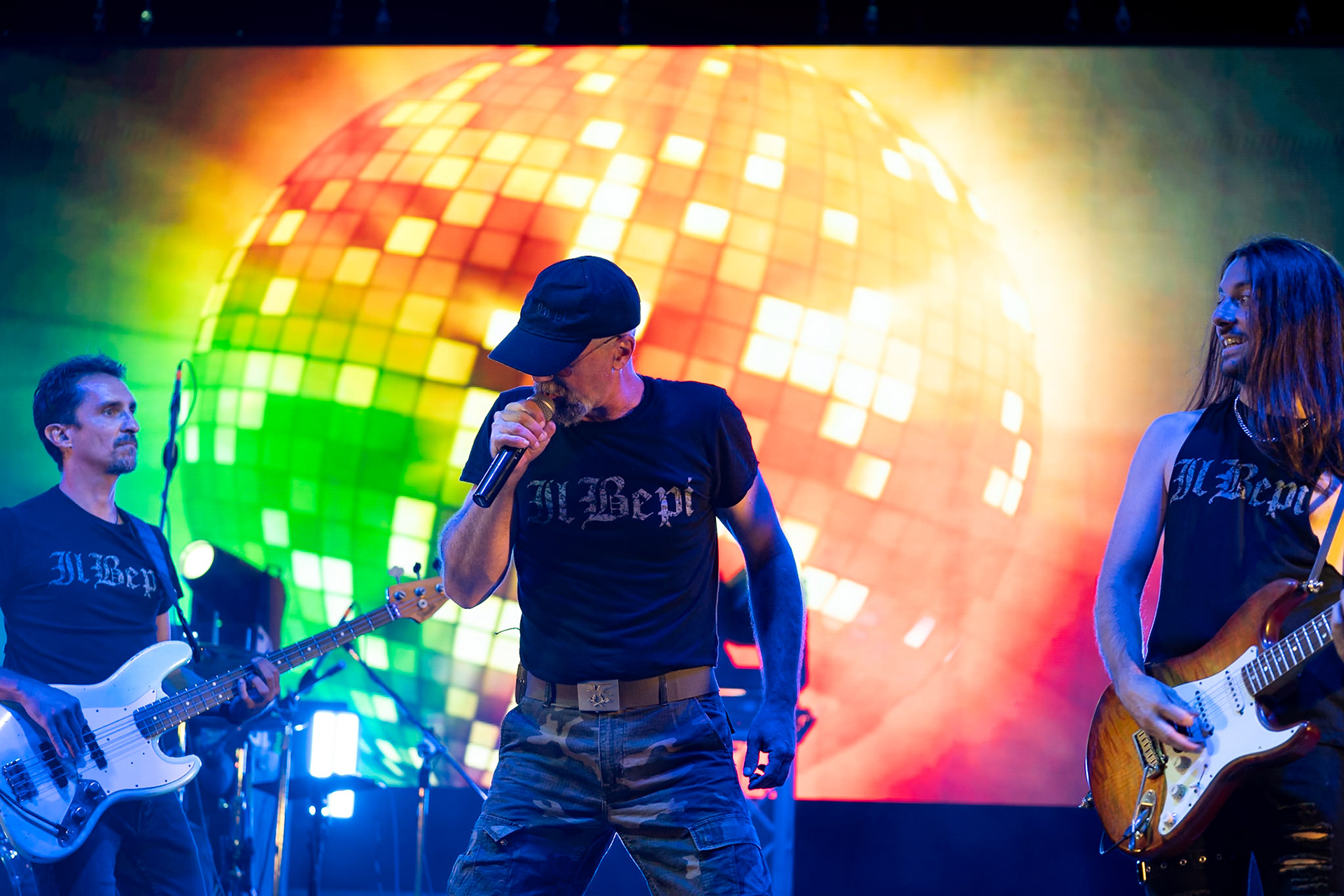 La band Bepi and the Prismas live in concerto.