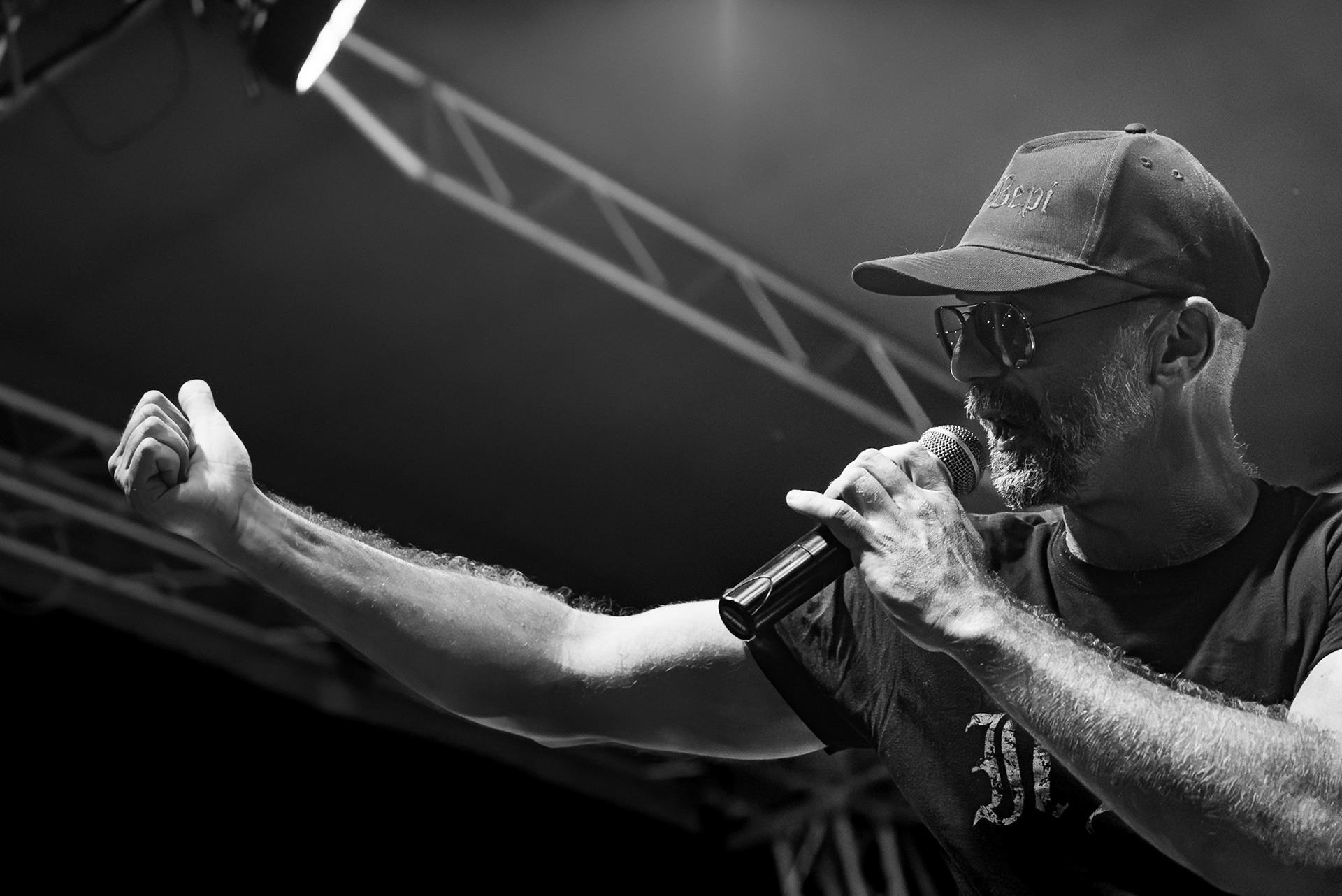 La band Bepi and the Prismas live in concerto.