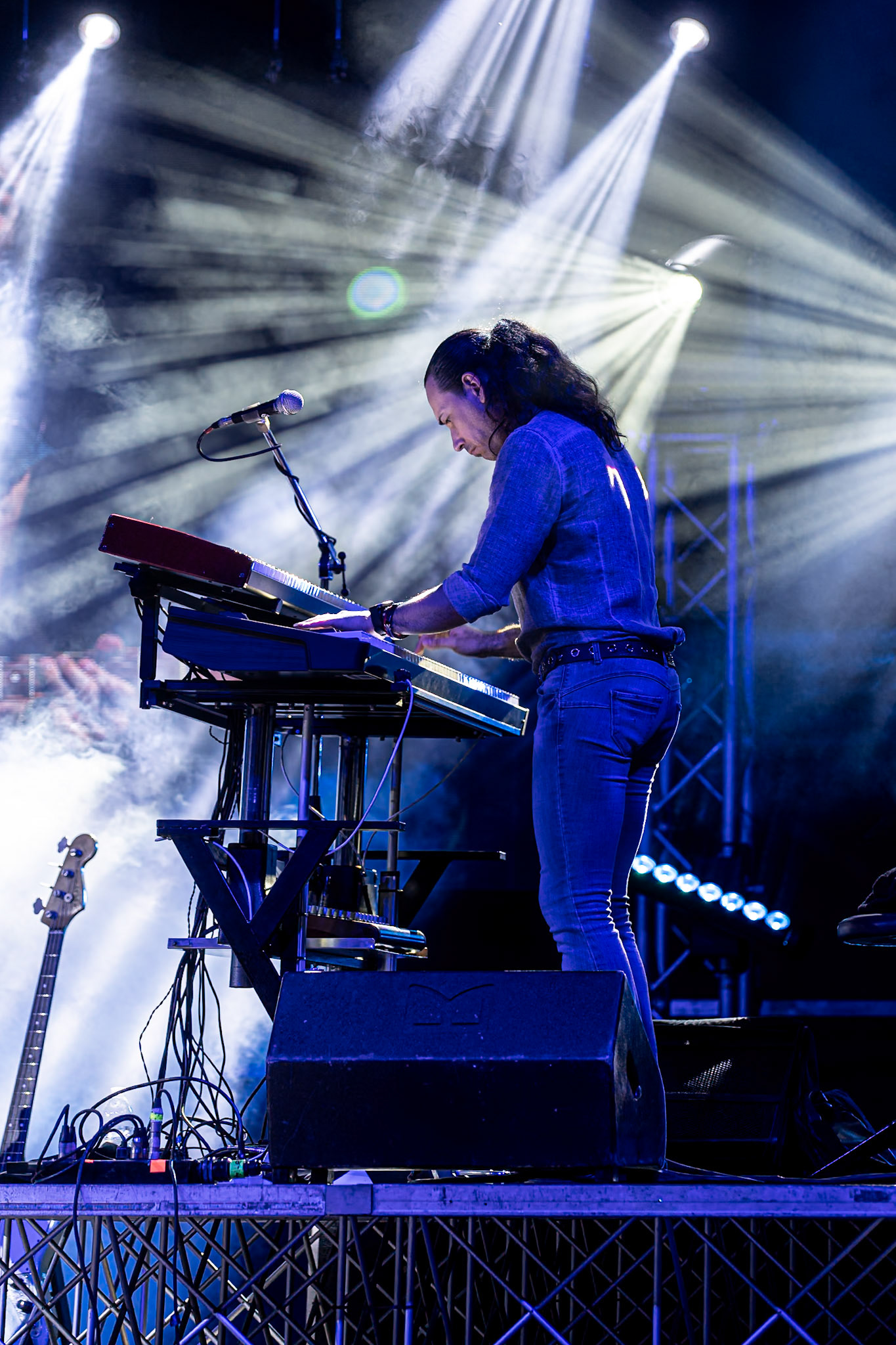 La band Bepi and the Prismas live in concerto.