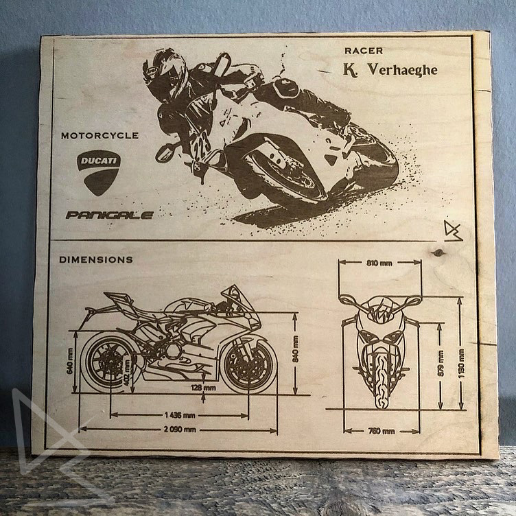 lifestyle - wood engraved - 30x30