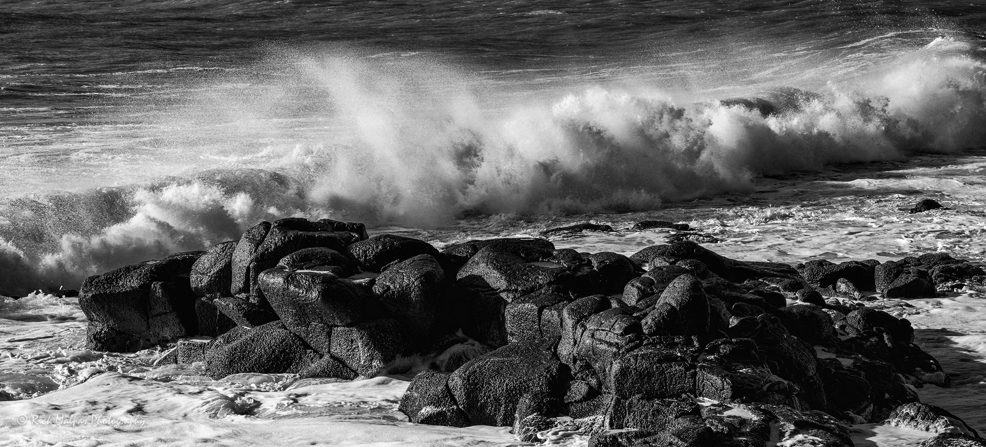 Whale Bay, Raglan NZ