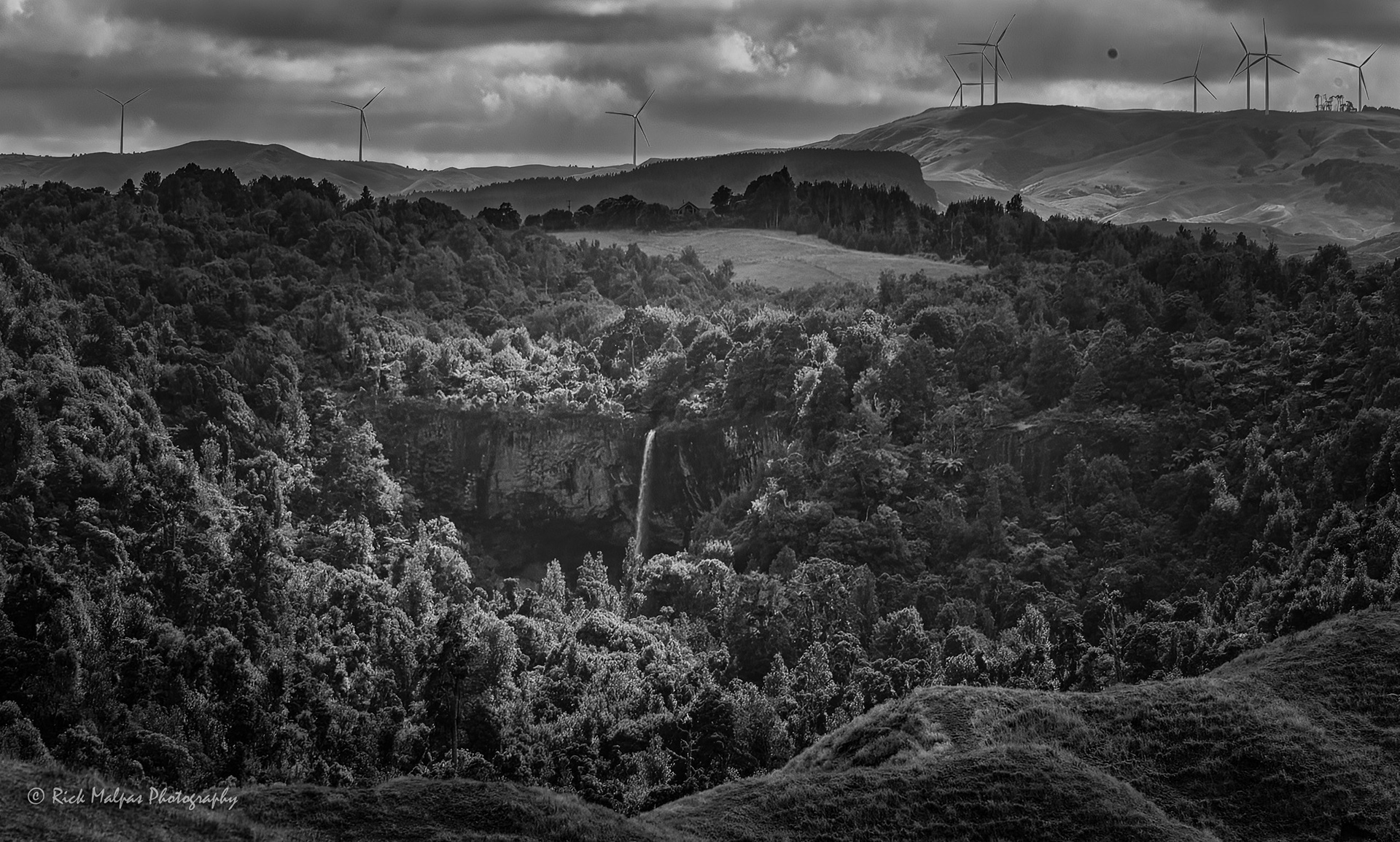 Bridle Veil Falls from Newton Rd, Nr Raglan, NZ
