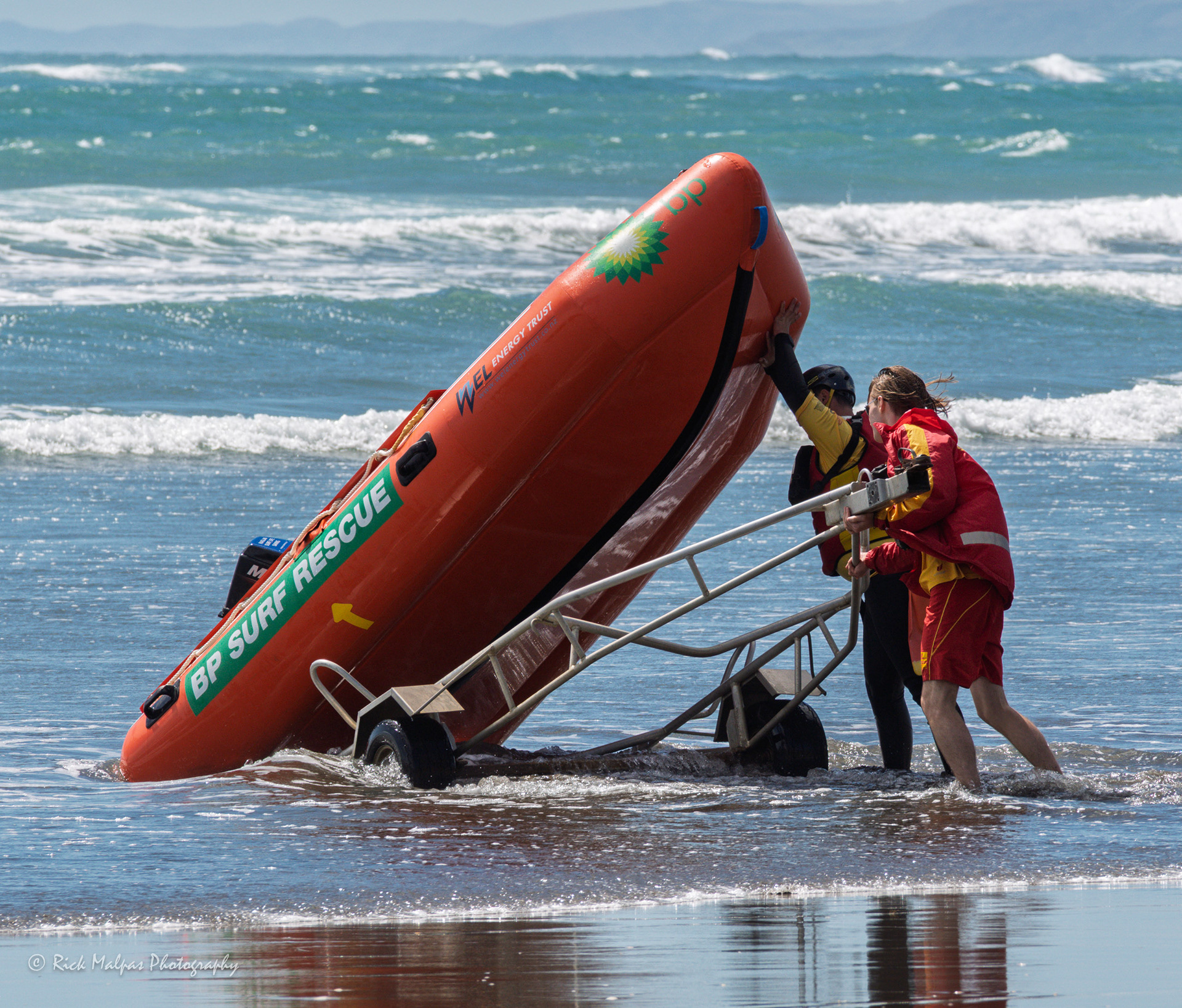 Ngarunui Beach, Raglan, NZ