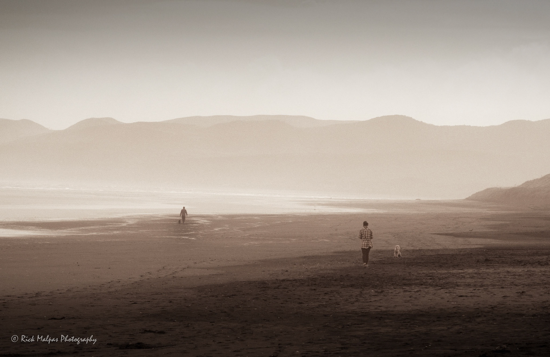 Ngarunui Beach, Raglan, NZ