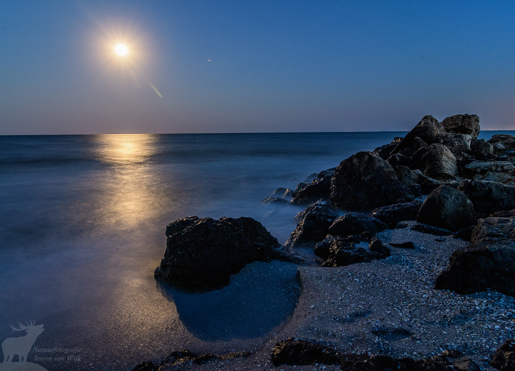 Maanlicht over de Zwarte Zee