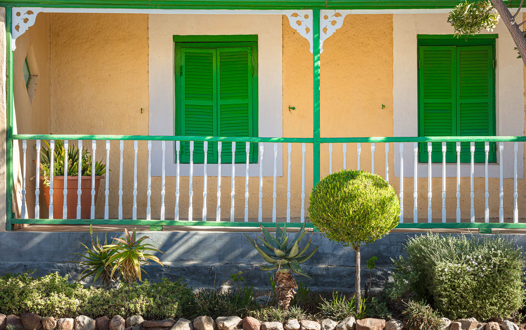 Colour in Prince Albert.