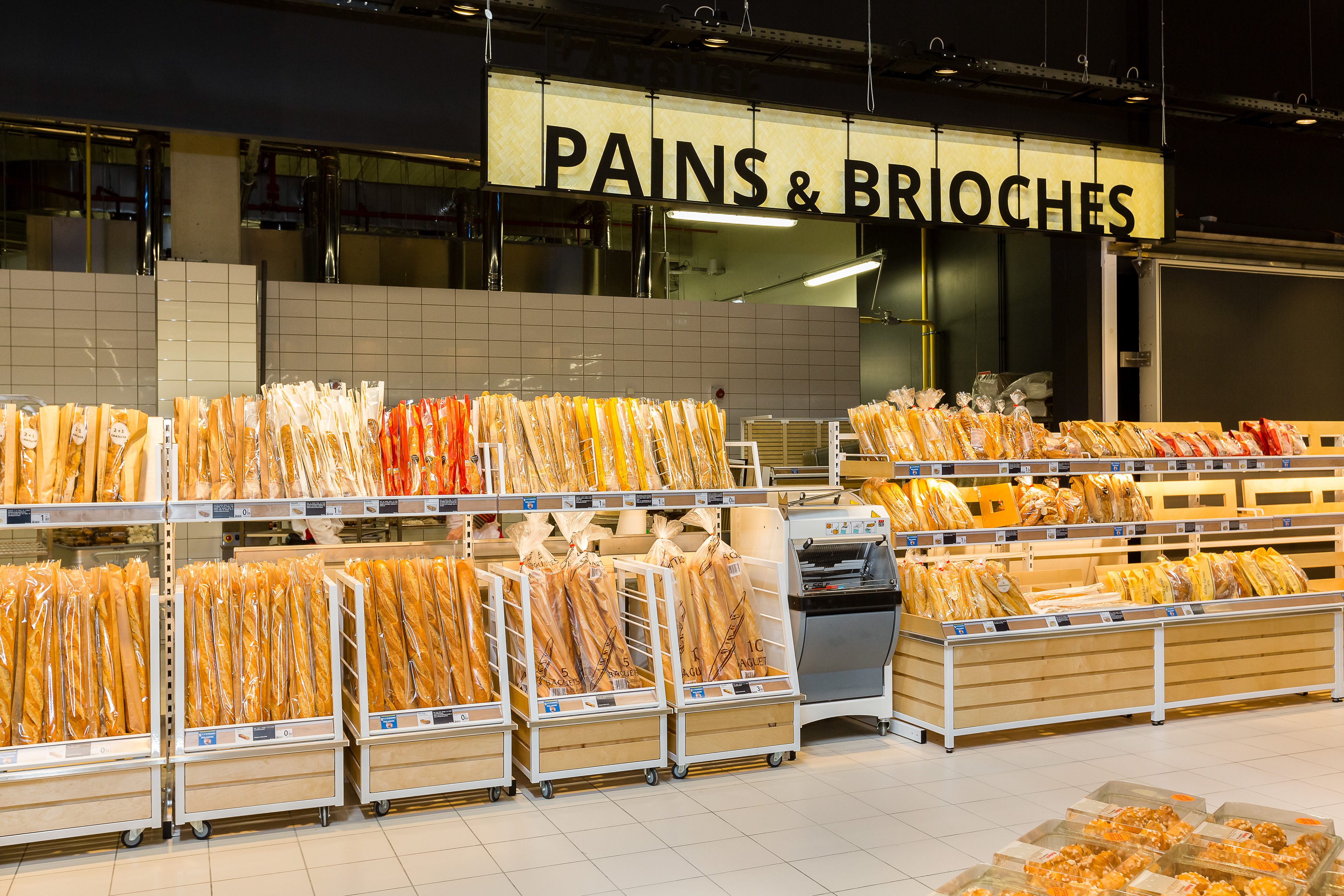 AUCHAN 