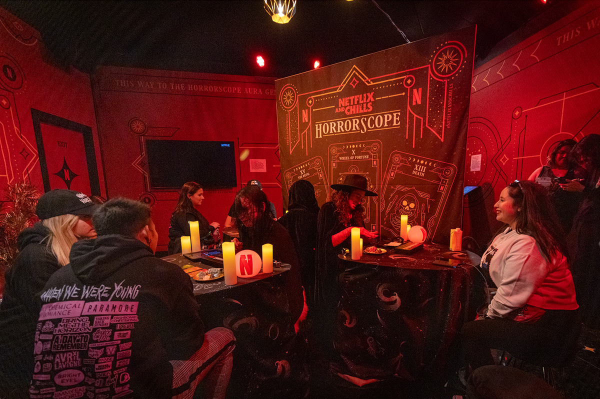 Sellenraad design netflix chills horrorscope